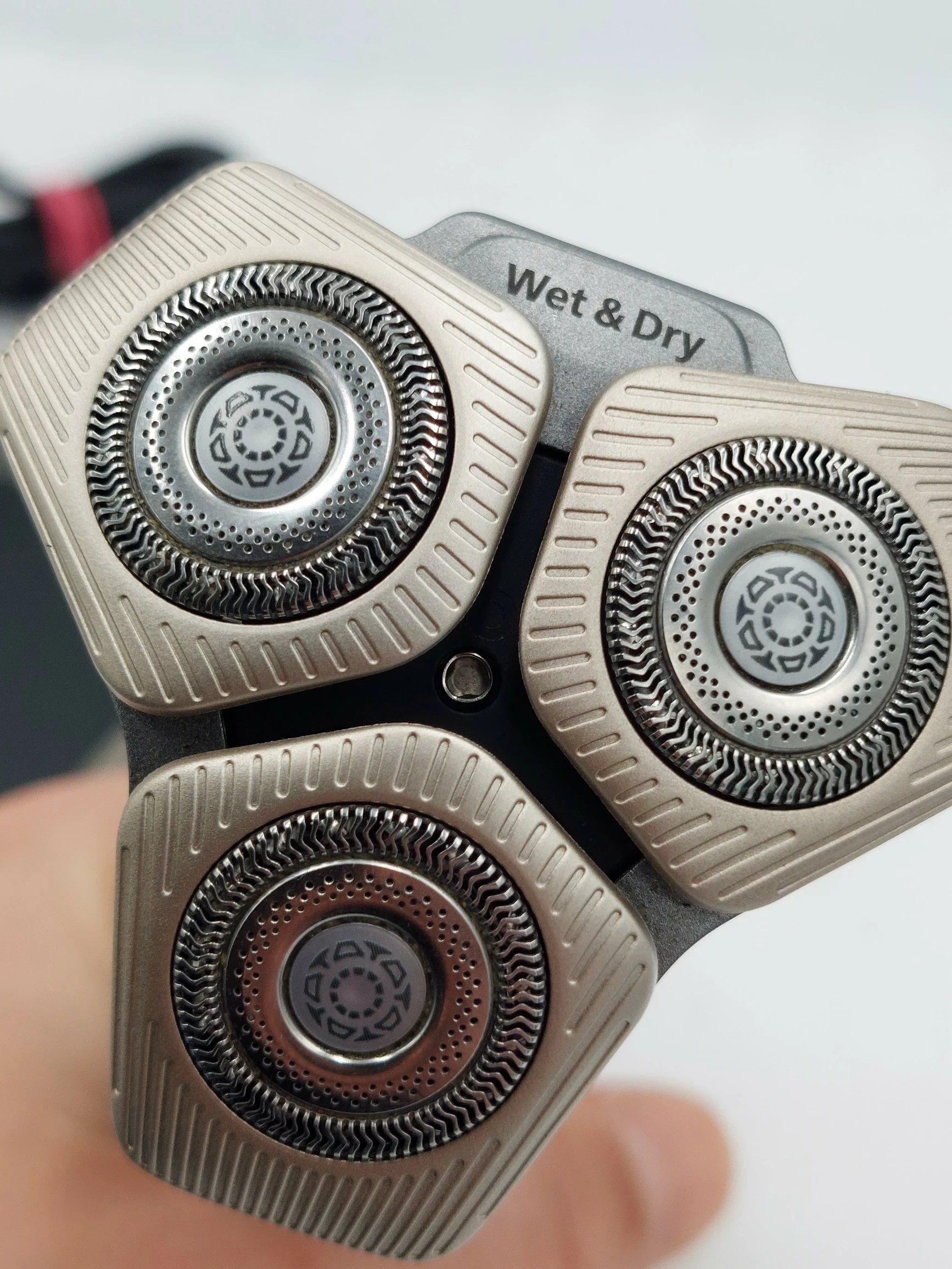 golarka-elektryczna-do-golenia-philips-sp987215-z-ladowarka-indukcyjna-stan-11323-2