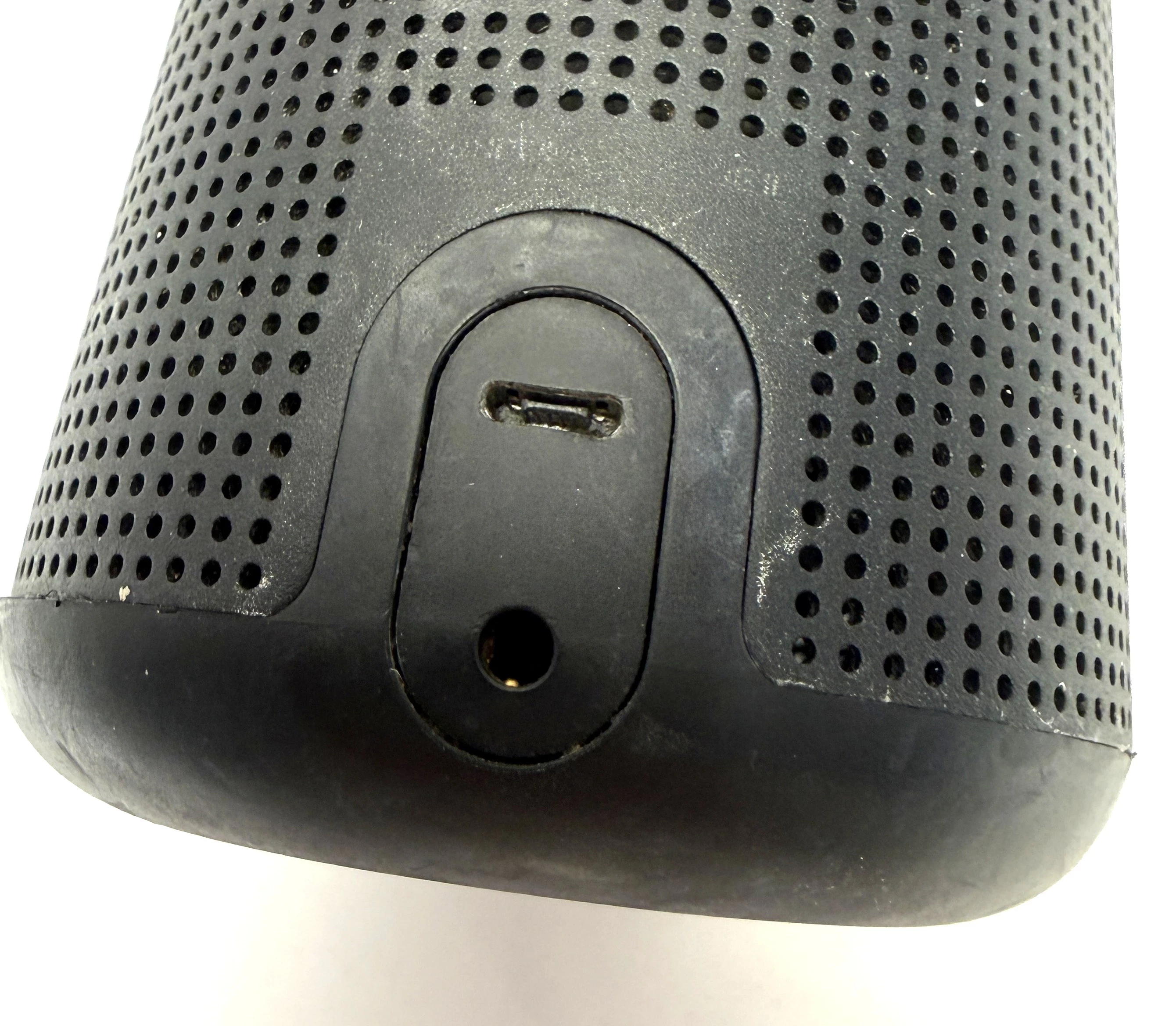 glosnik-bt-bose-sound-revolve-ii-stan-11323-2