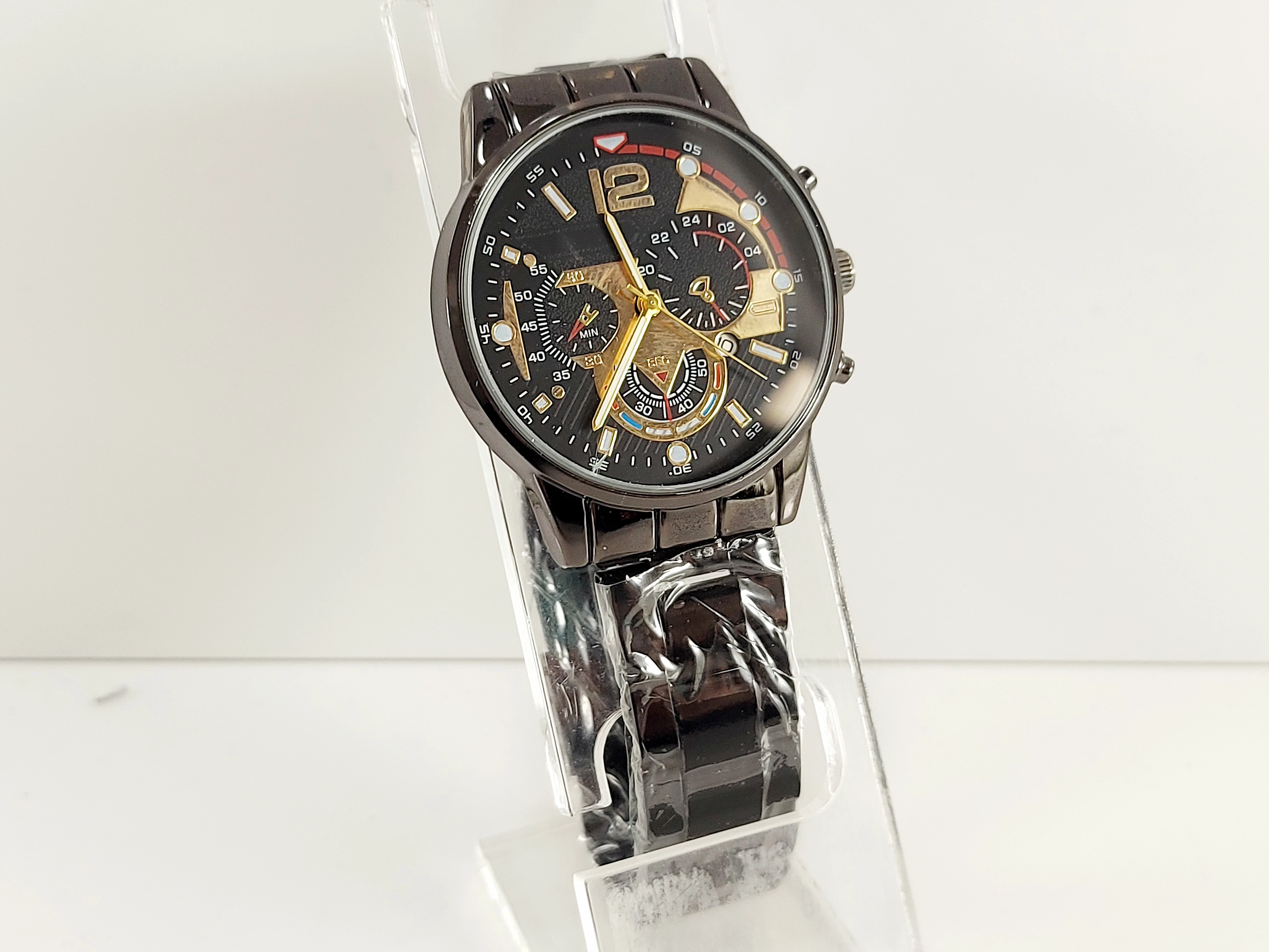 zegarek-czarno-zloty-starolecka-63-poznan-x