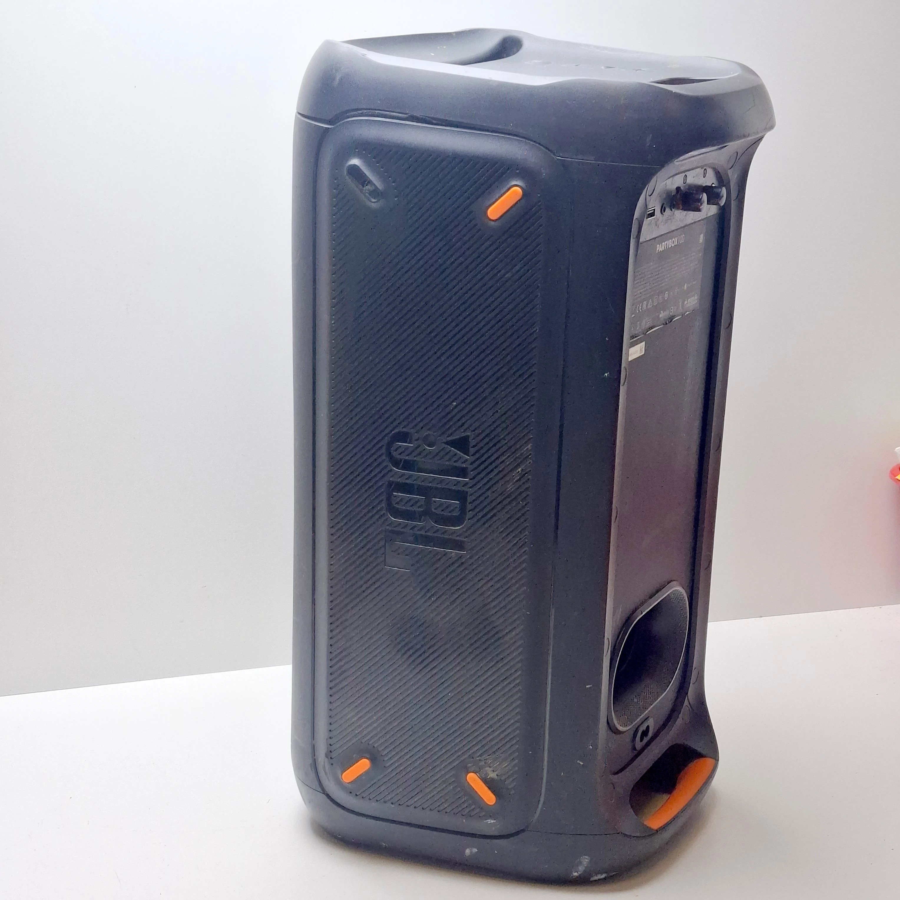 glosnik-kolumna-jbl-partybox-100-160w-stan-11323-2