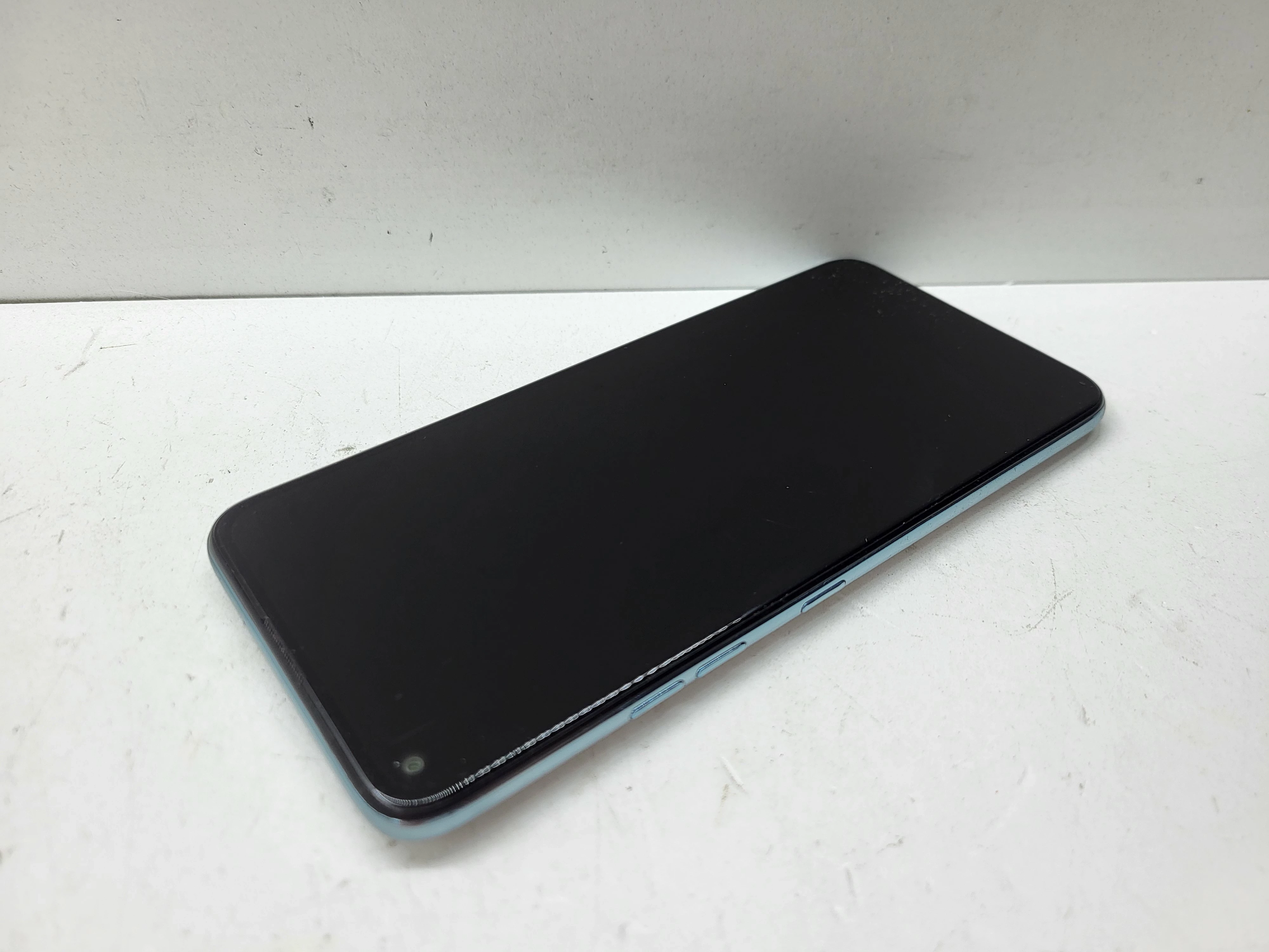 telefon-lg-k61-typ-202685-212929