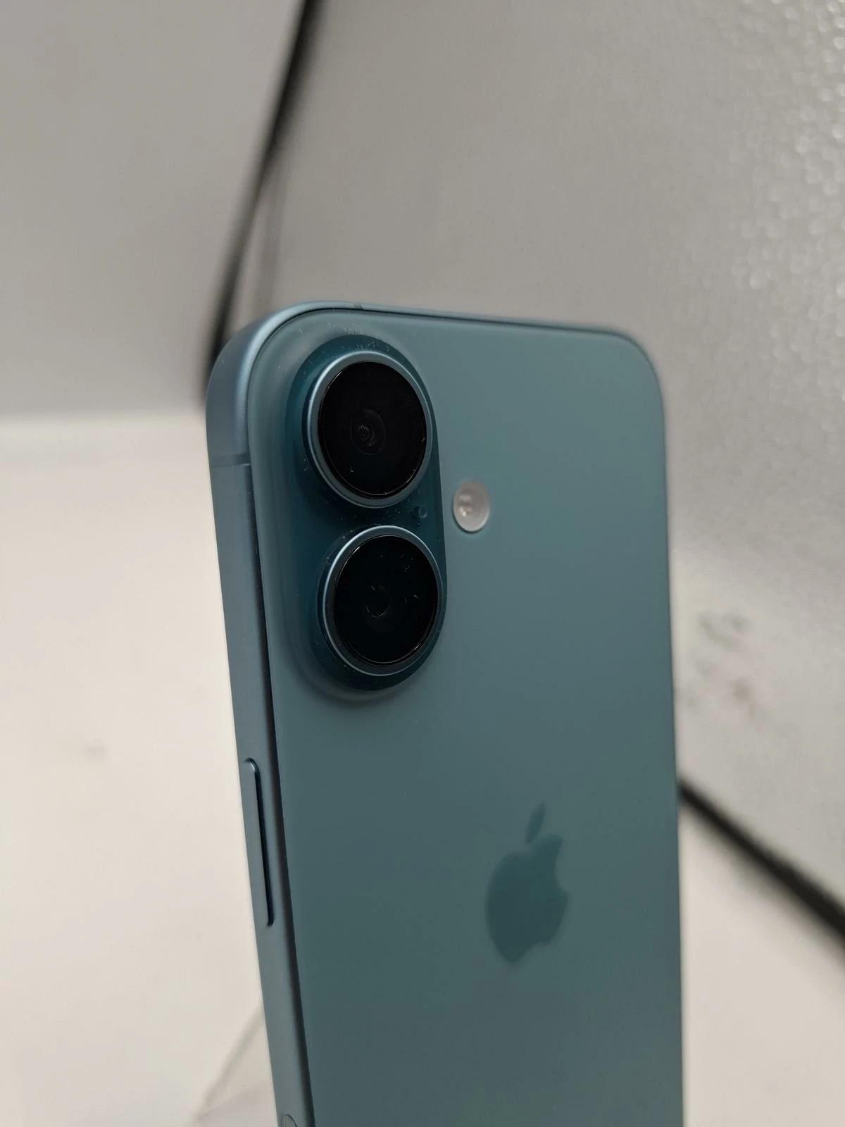 telefon-apple-iphone-16-128gb-pamiec-ram-202865-214113