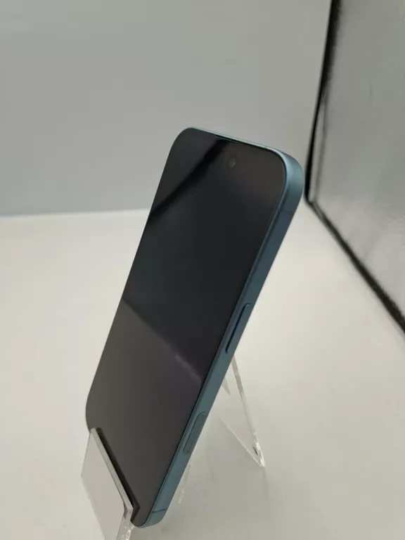 telefon-apple-iphone-16-128gb-kod-producenta-myed3hxa