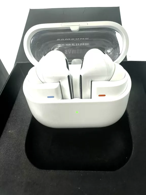 samsung-galaxy-buds-3-pro-stan-11323-2