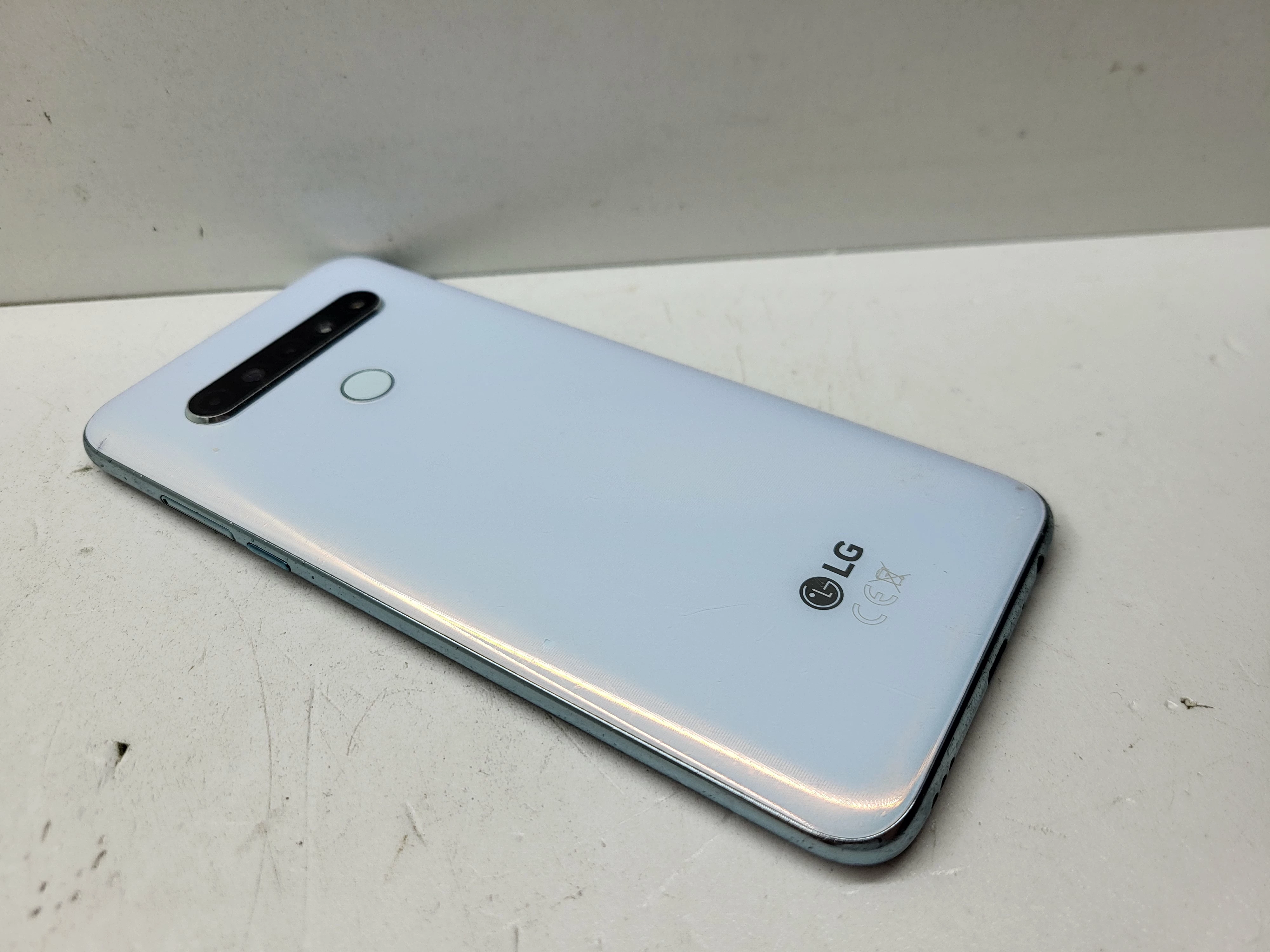 telefon-lg-k61-system-operacyjny-4388-1