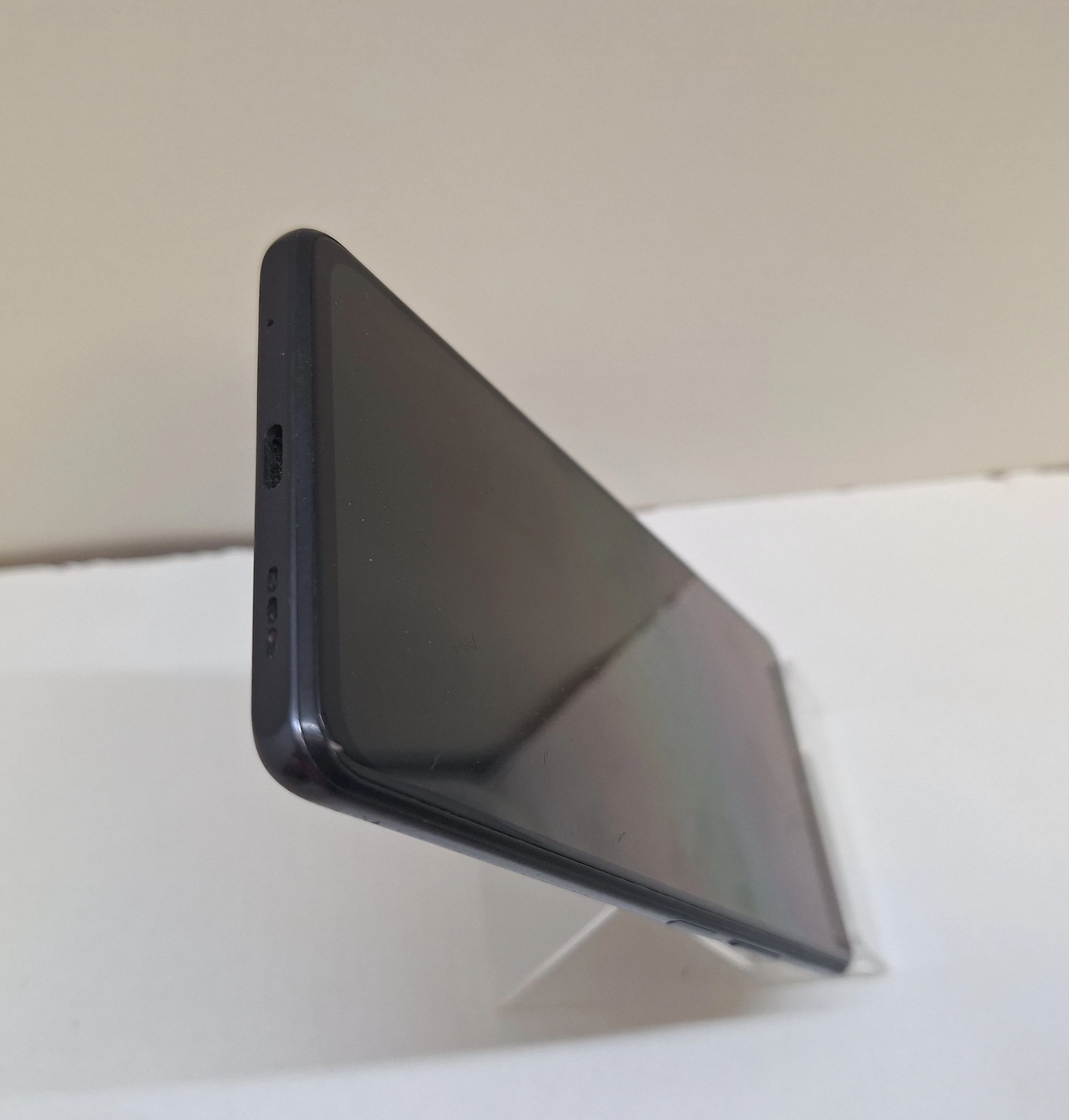 telefon-redmi-note-10-pro-6128-gb-przekatna-ekranu-667