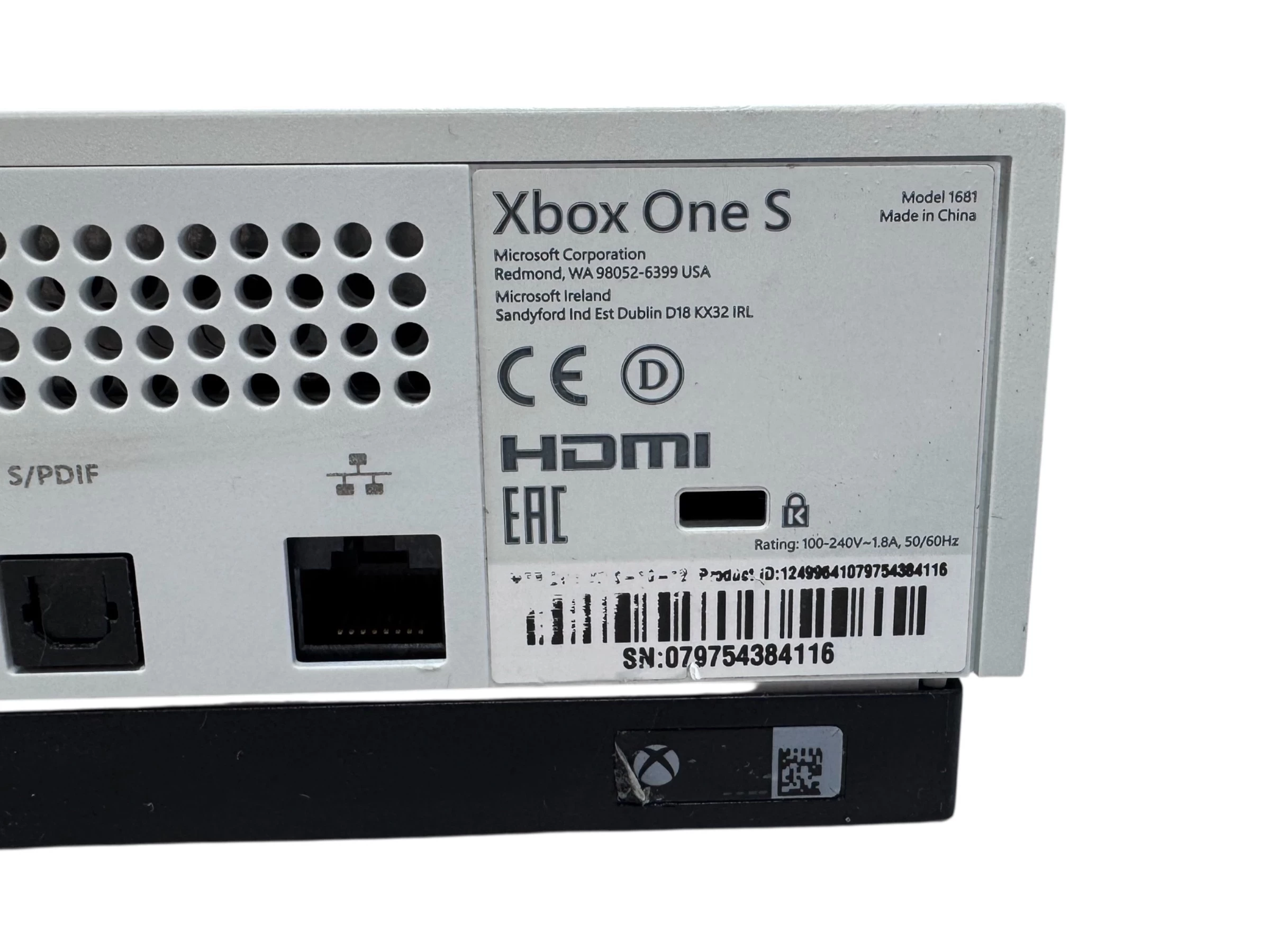 konsola-xbox-one-s-1tb-2-pady-ean-gtin-077848142643