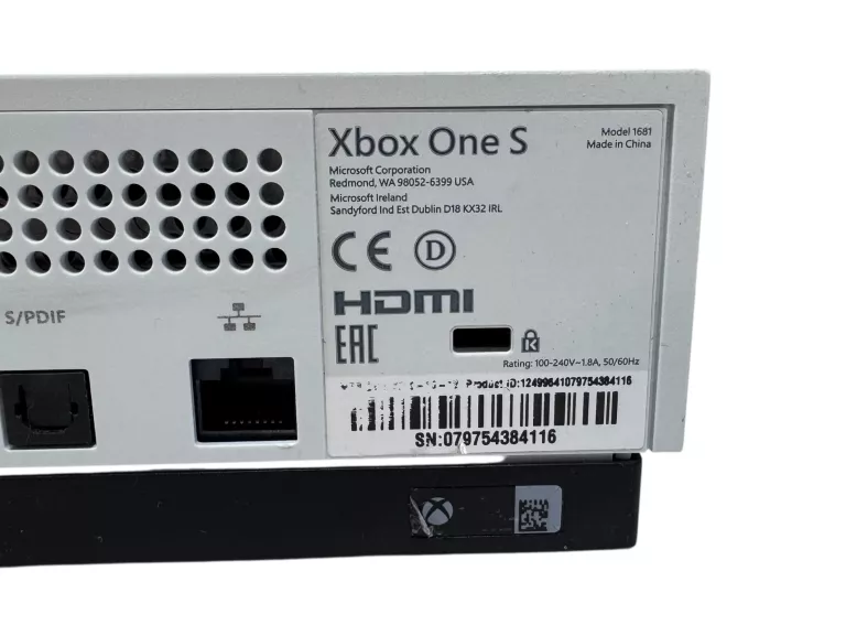konsola-xbox-one-s-1tb-2-pady-ean-gtin-077848142643