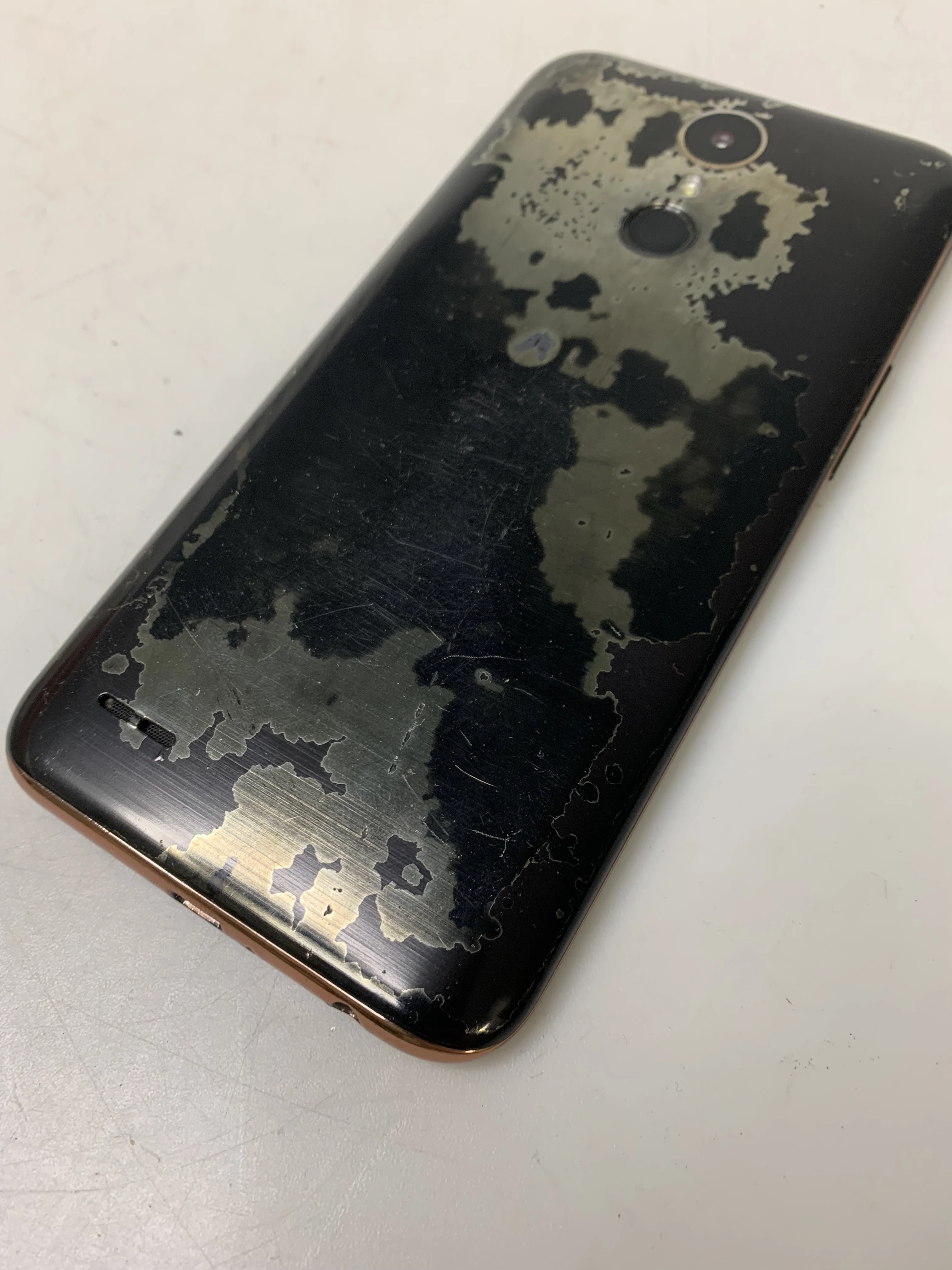 telefon-lg-k10-216gb-system-operacyjny-4388-1