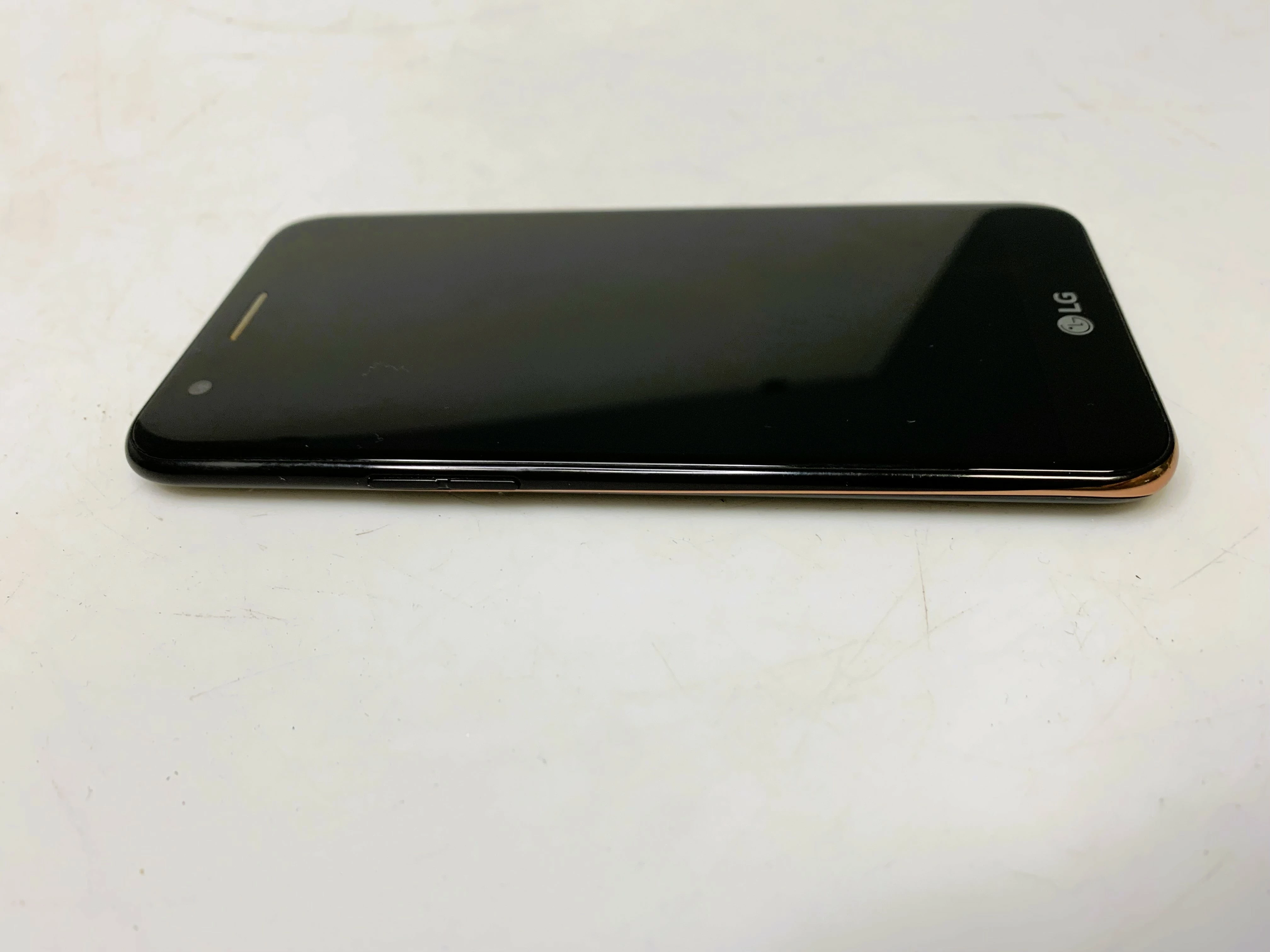 telefon-lg-k10-216gb-kod-producenta-k10-2017