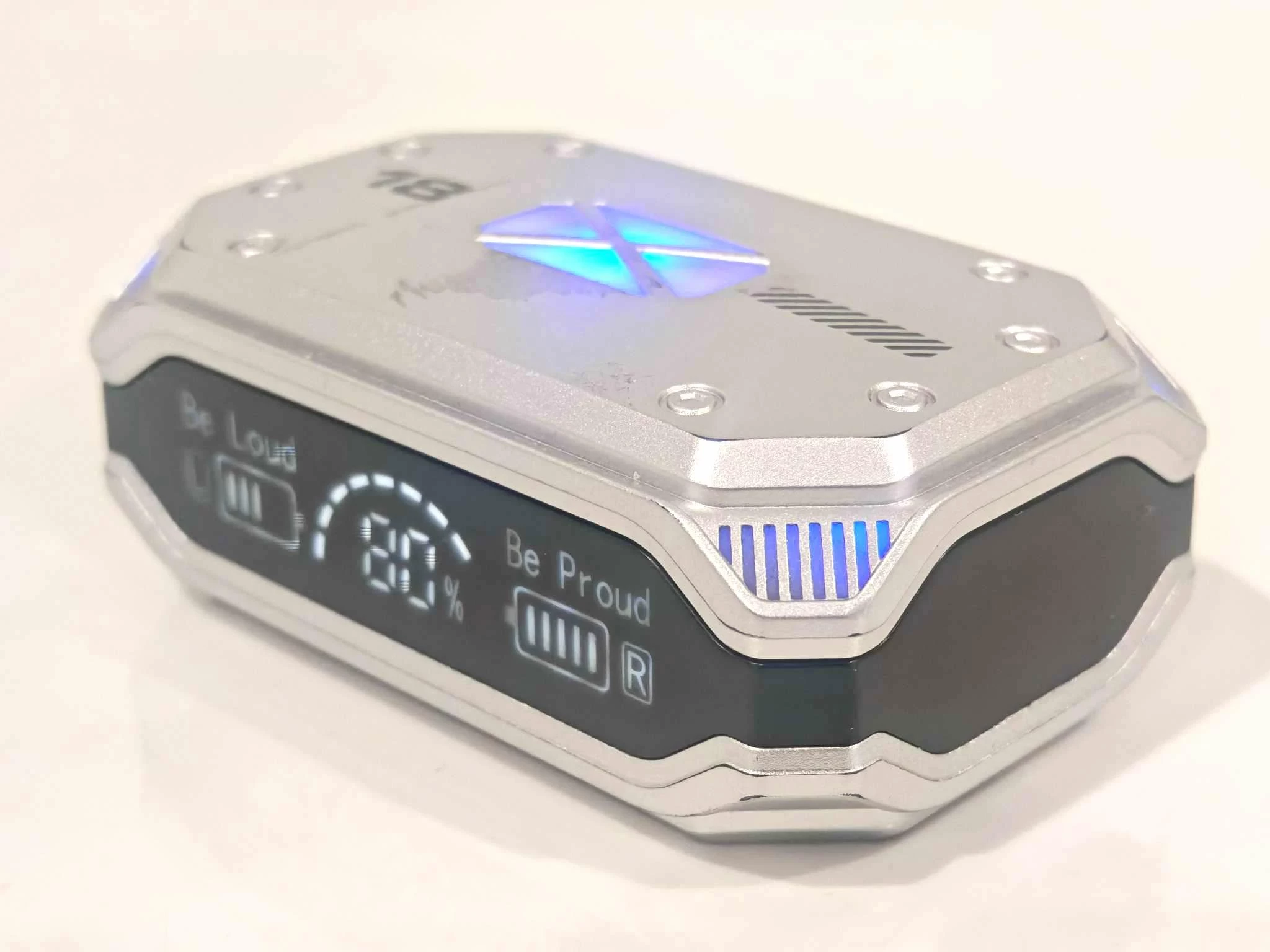 sluchawki-dousze-m41-tws-z-powerbankiem-sieminskiego-37-gliwice