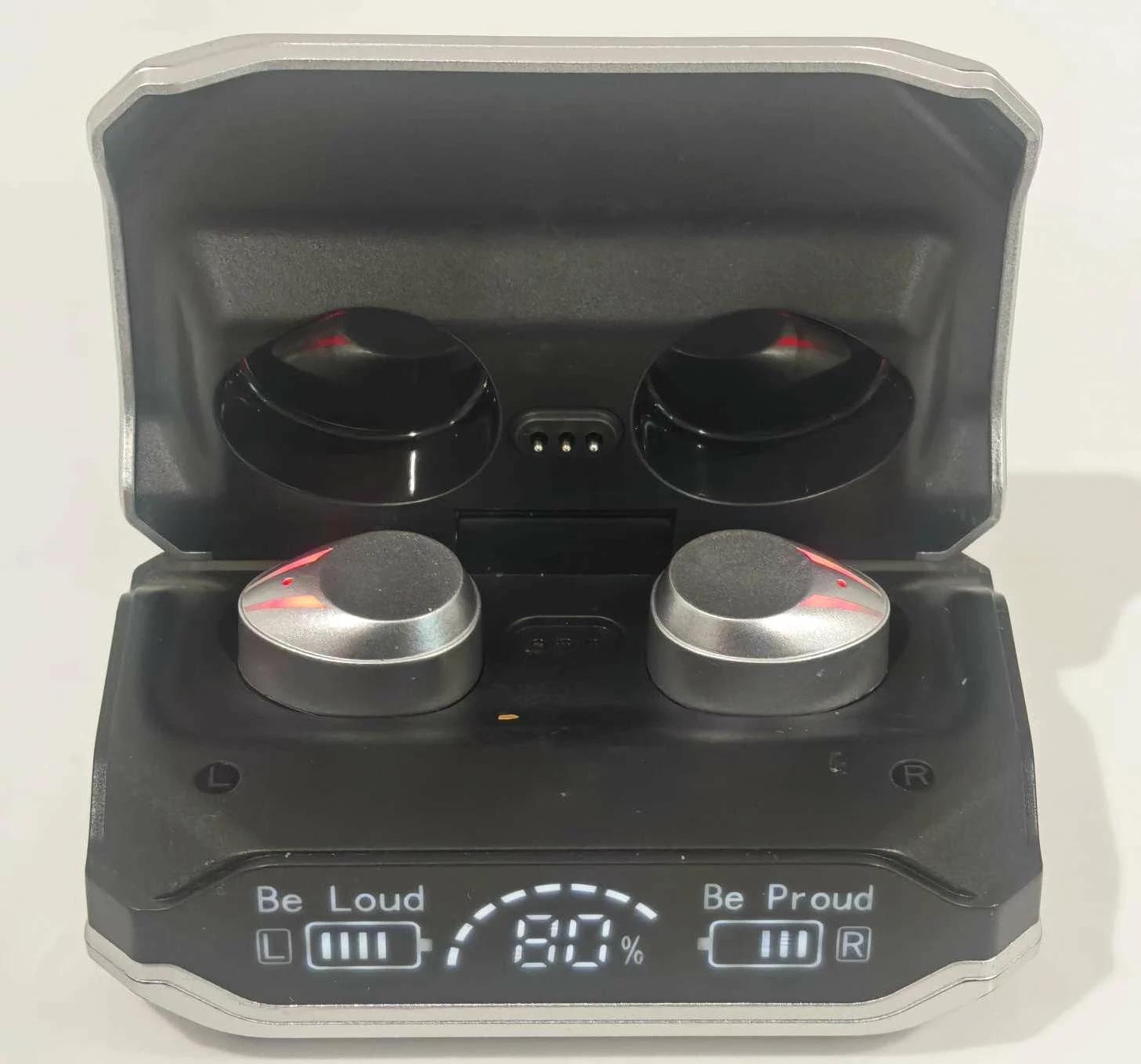 sluchawki-dousze-m41-tws-z-powerbankiem-stan-11323-2