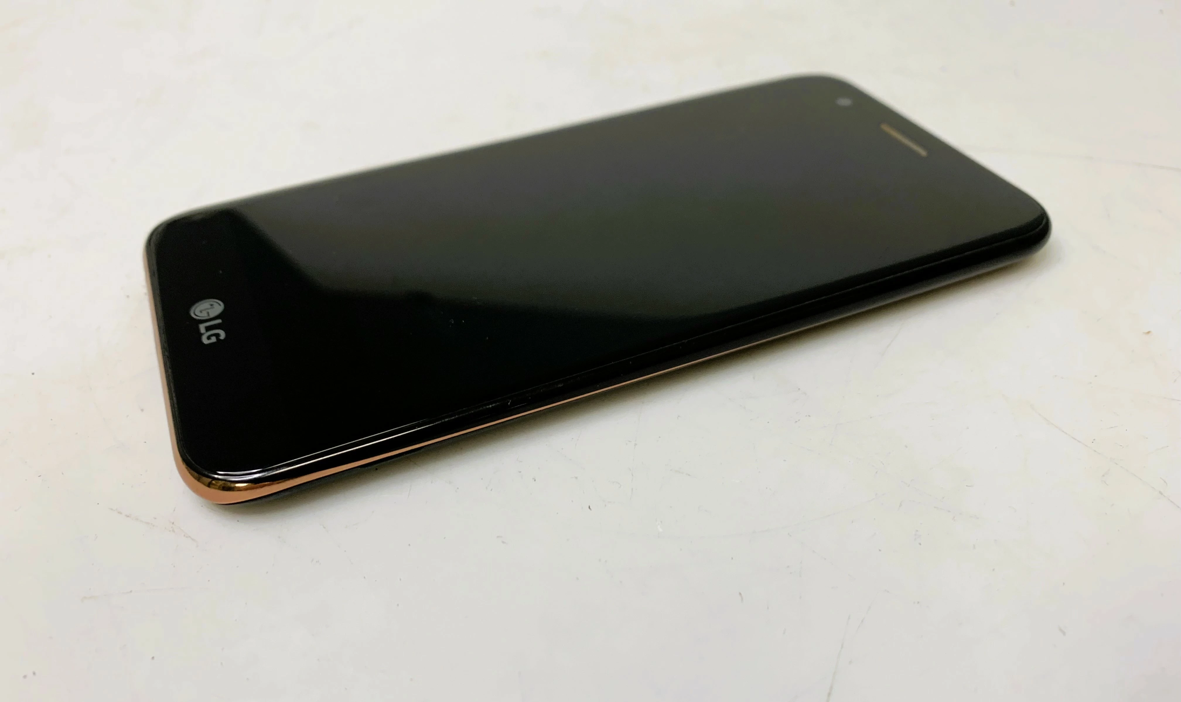 telefon-lg-k10-216gb-przekatna-ekranu-530