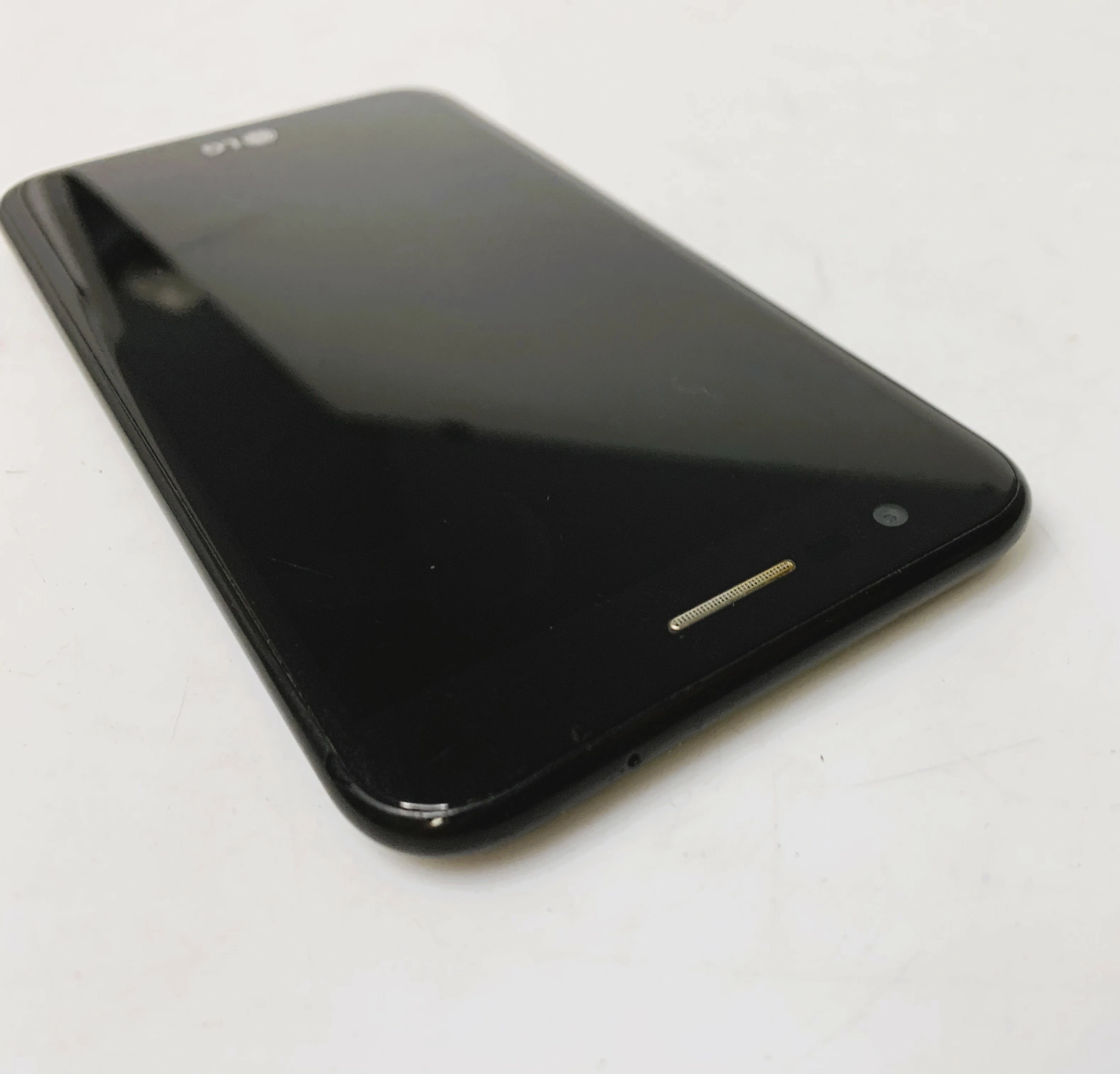 telefon-lg-k10-216gb-wbudowana-pamiec-202869-214201