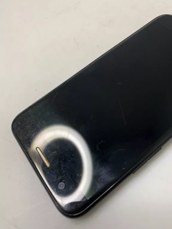 telefon-lg-k10-216gb-stan-11323-2