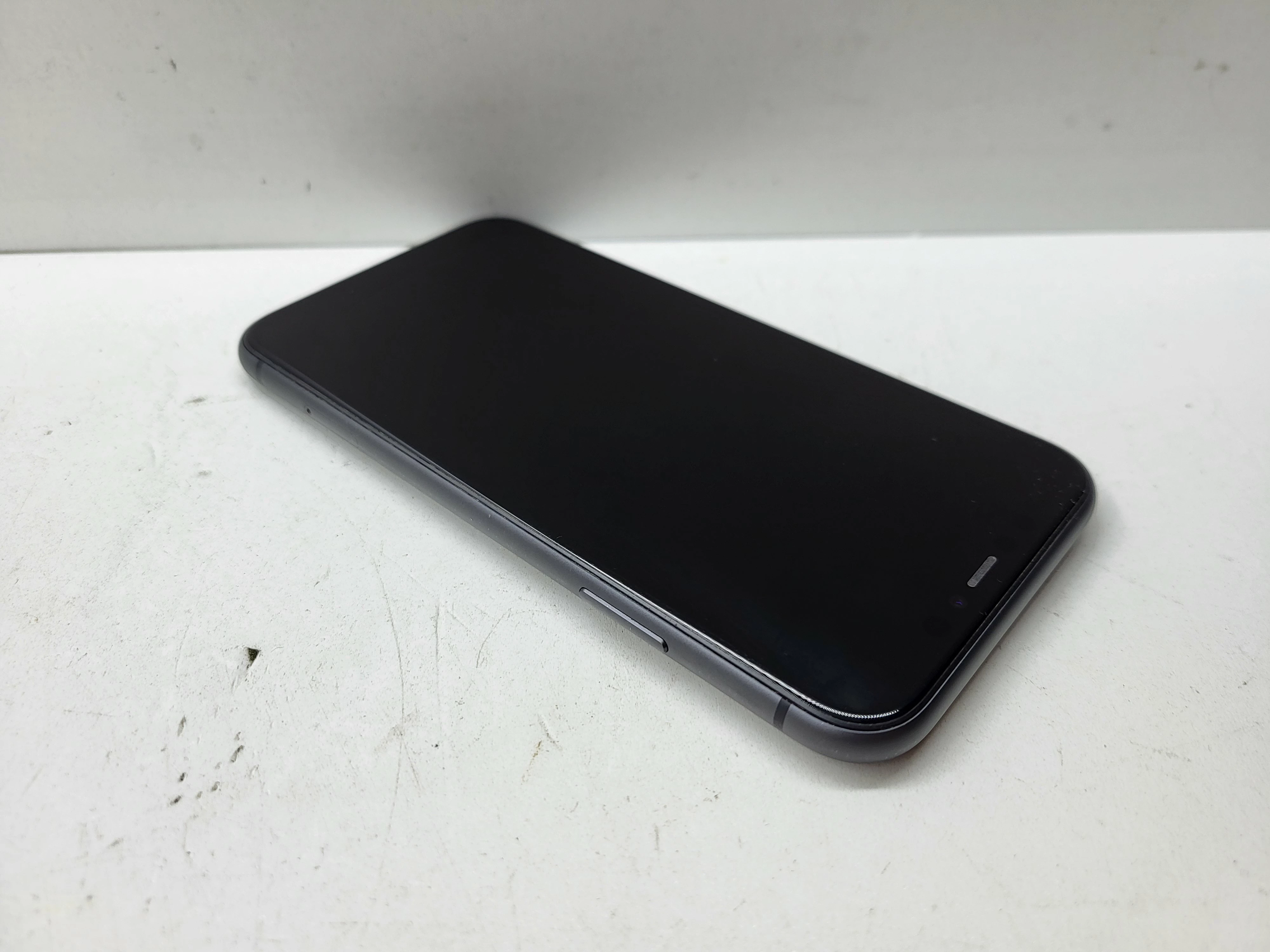 apple-iphone-11-64gb-74-bateria-przekatna-ekranu-610