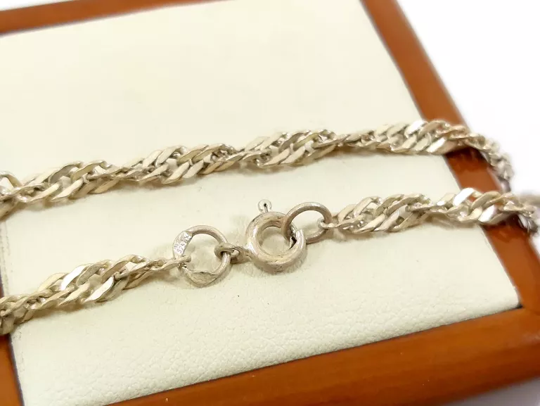 zakrecony-srebrny-lancuszek-p925-dl-44-cm-kamienie-221-64