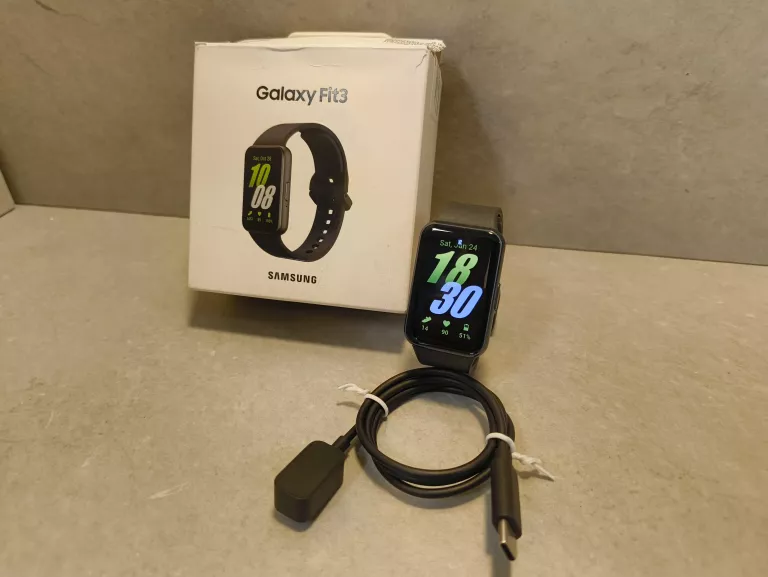 smartwatch-samsung-galaxy-fit-3-osiedle-niepodleglosci-1-krakow