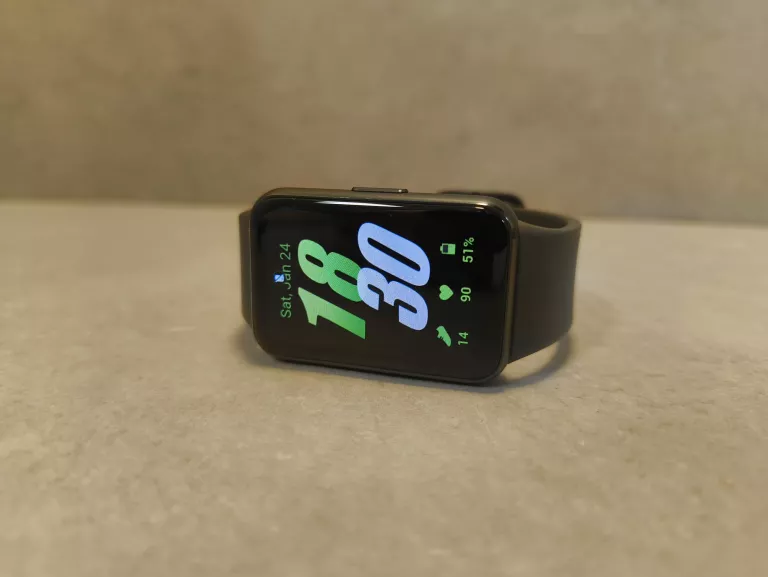 smartwatch-samsung-galaxy-fit-3-stan-11323-2