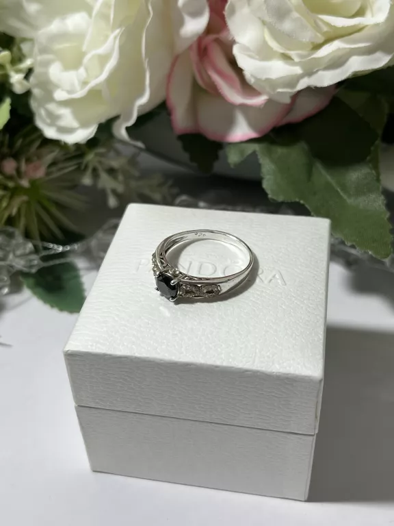 srebro-wyrob-jubilerski-uzywany-pierscionek-234-g-925-rodzaj-2205-2