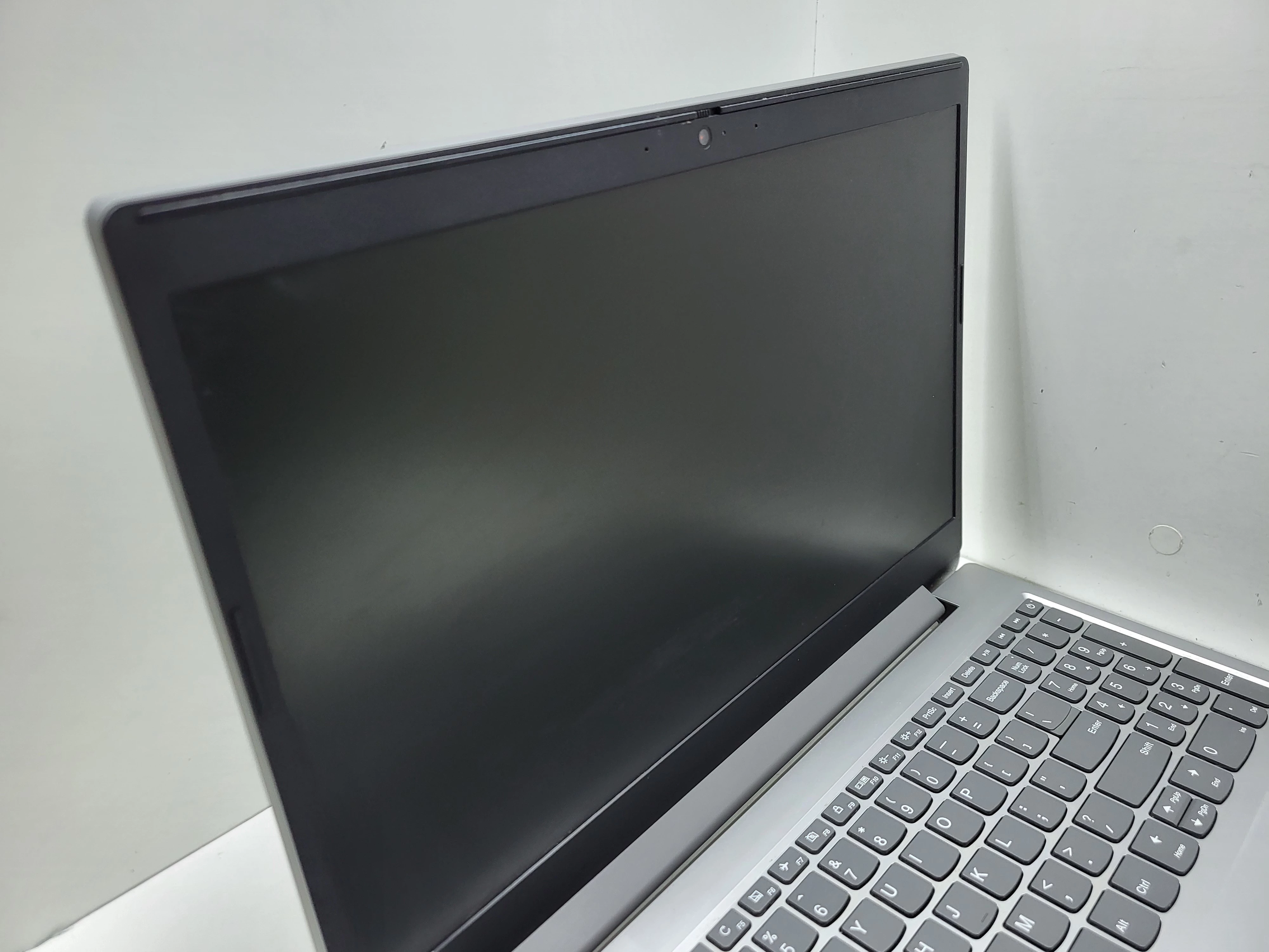 laptop-lenovo-l340-intel-core-i3-8145u8gb-ram1tb-hdd-przekatna-ekranu-1560