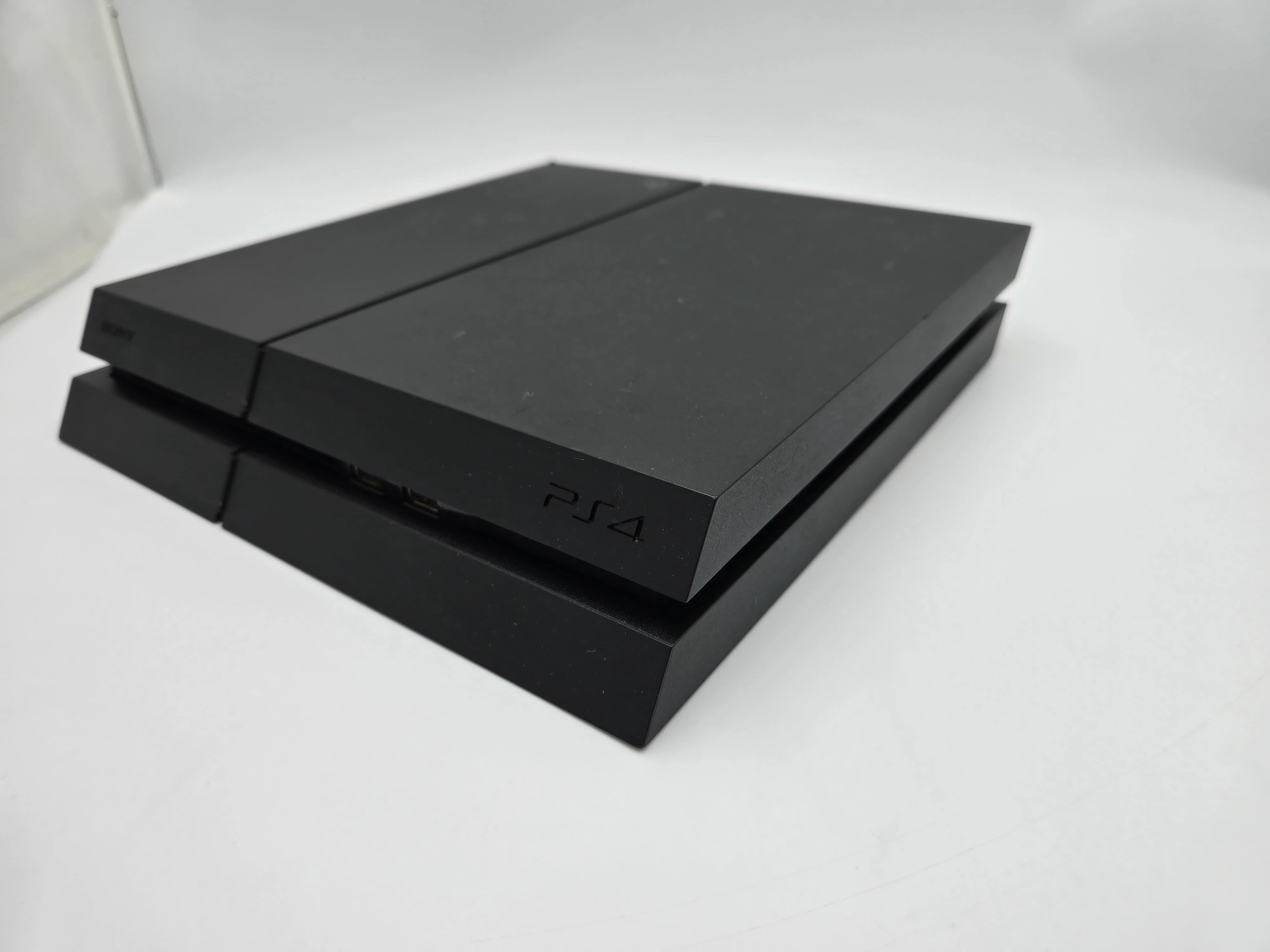 konsola-playstation-4-pad-okablowanie-kod-producenta-sony-interactive-entertainment