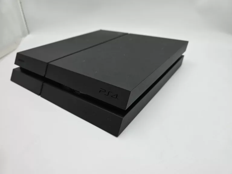 konsola-playstation-4-pad-okablowanie-kod-producenta-sony-interactive-entertainment