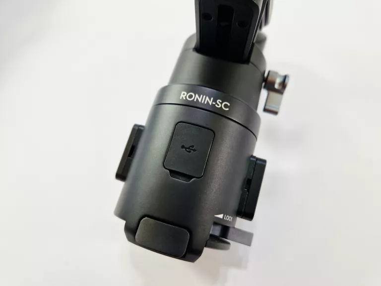 stabilizator-gimbal-dji-ronin-sc-r18-do-2kg-czarny-waga-produktu-110000