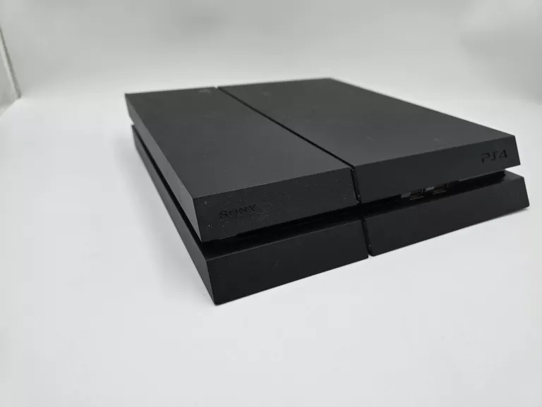 konsola-playstation-4-pad-okablowanie-stan-11323-2