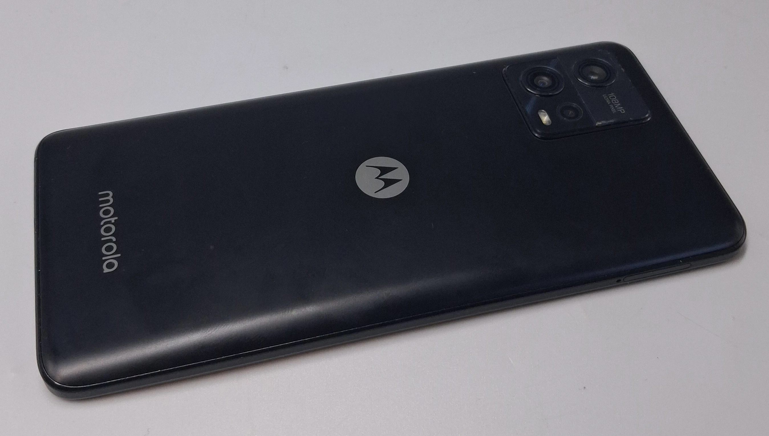 telefon-motorola-moto-g72-stan-11323-2