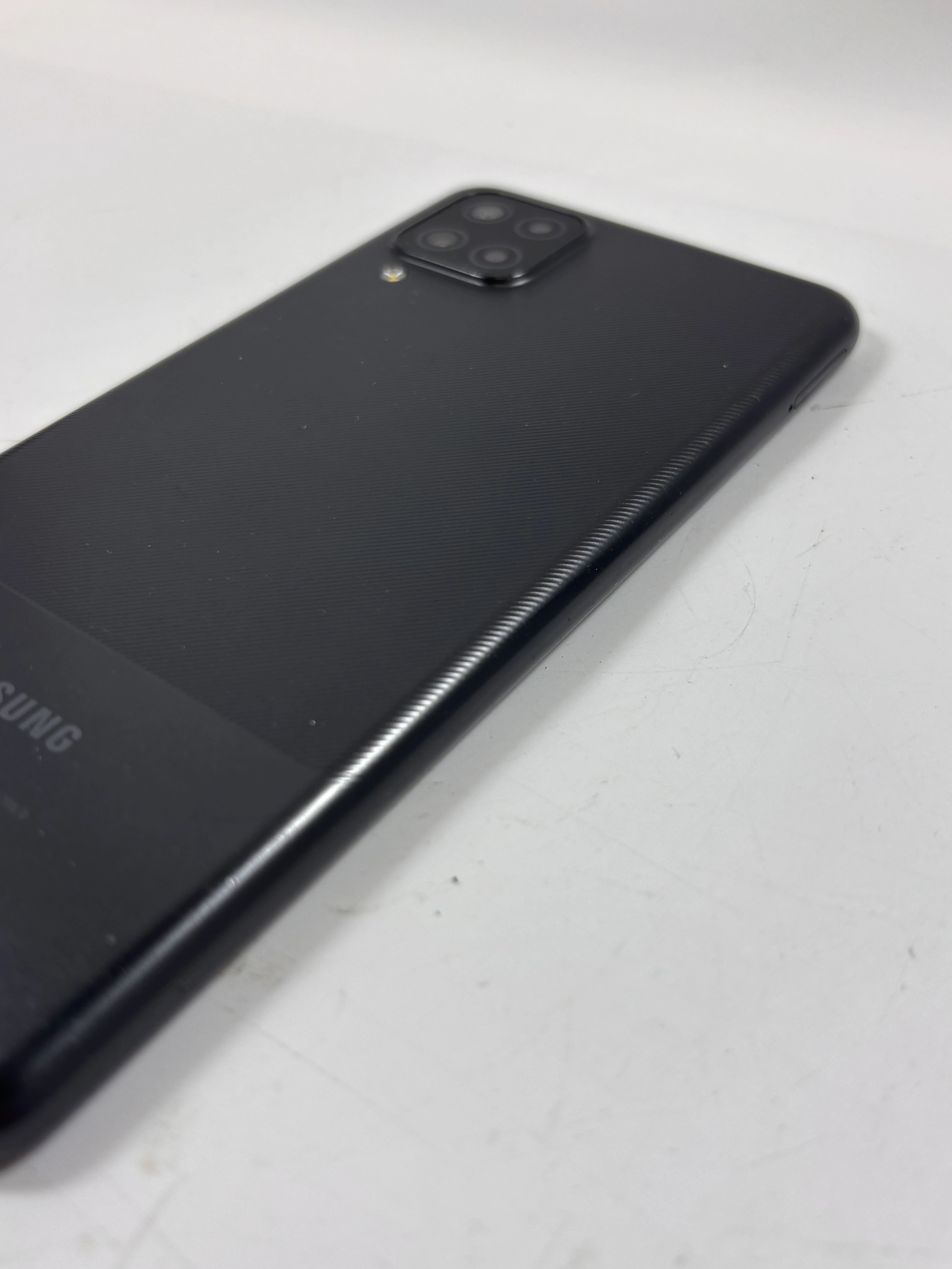 telefon-samsung-galaxy-a12-464gb-at-opis-kod-producenta-sm-a125mzkggto