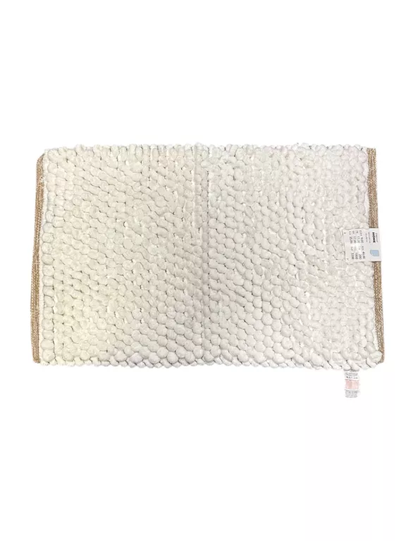 dywanik-lazienkowy-bialy-50x80-daszynskiego-22-wroclaw-gracja