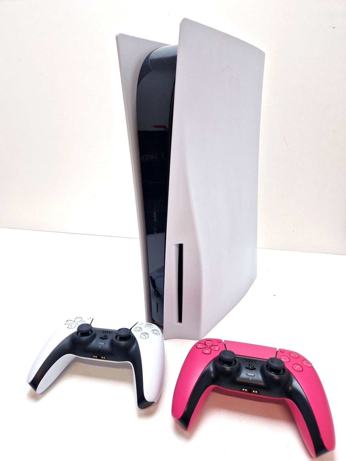 konsola-sony-playstation-5-z-napedem-2-pady-ean-gtin-711719581376