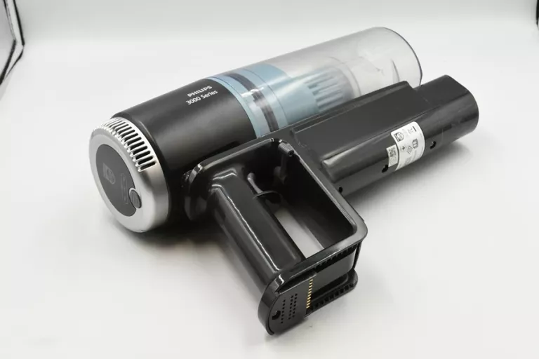 odkurzacz-pionowy-philips-aqua-3000-xc313101-bezprzewodowy-czas-ladowania-180