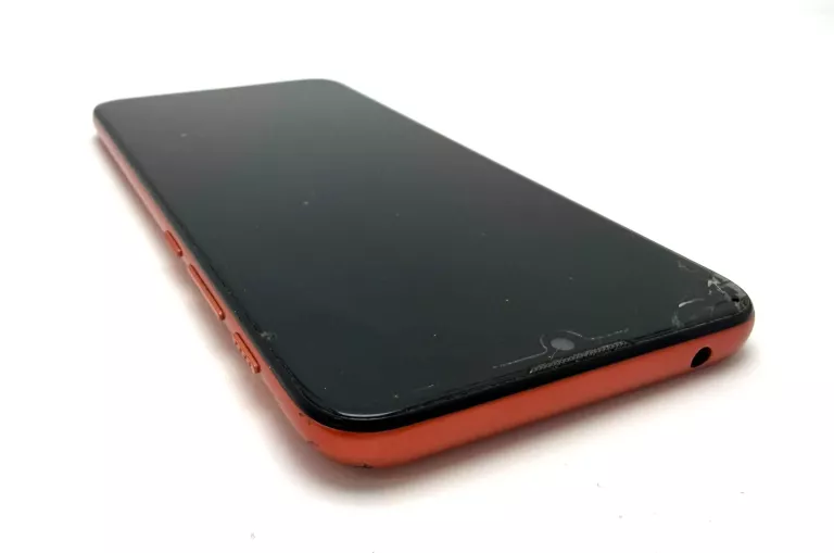 telefon-motorola-moto-e7i-power-pekniety-ekran-kod-producenta-pan70006pl