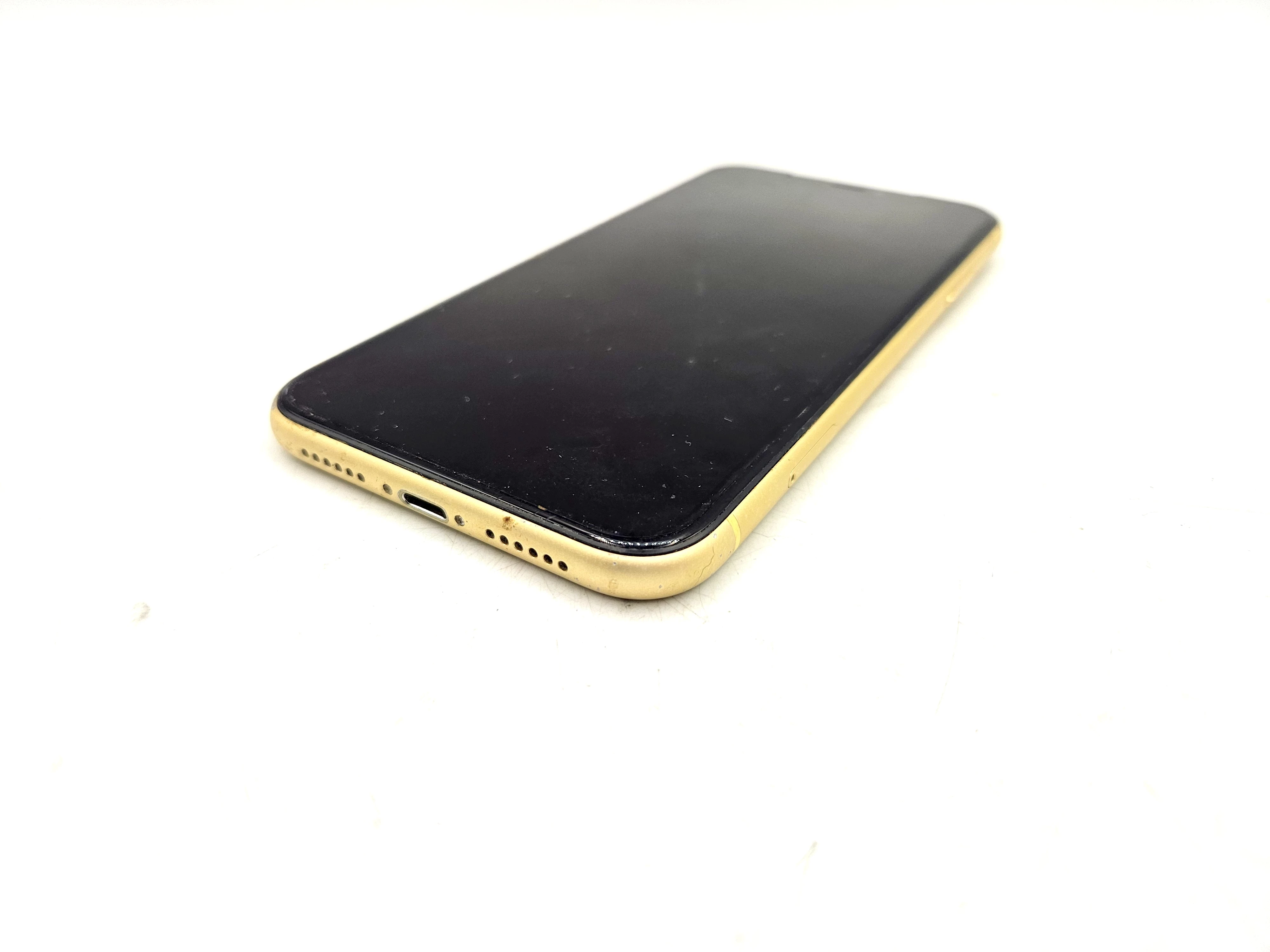 telefon-iphone-xr-256gb-bateria-79-typ-202685-212929