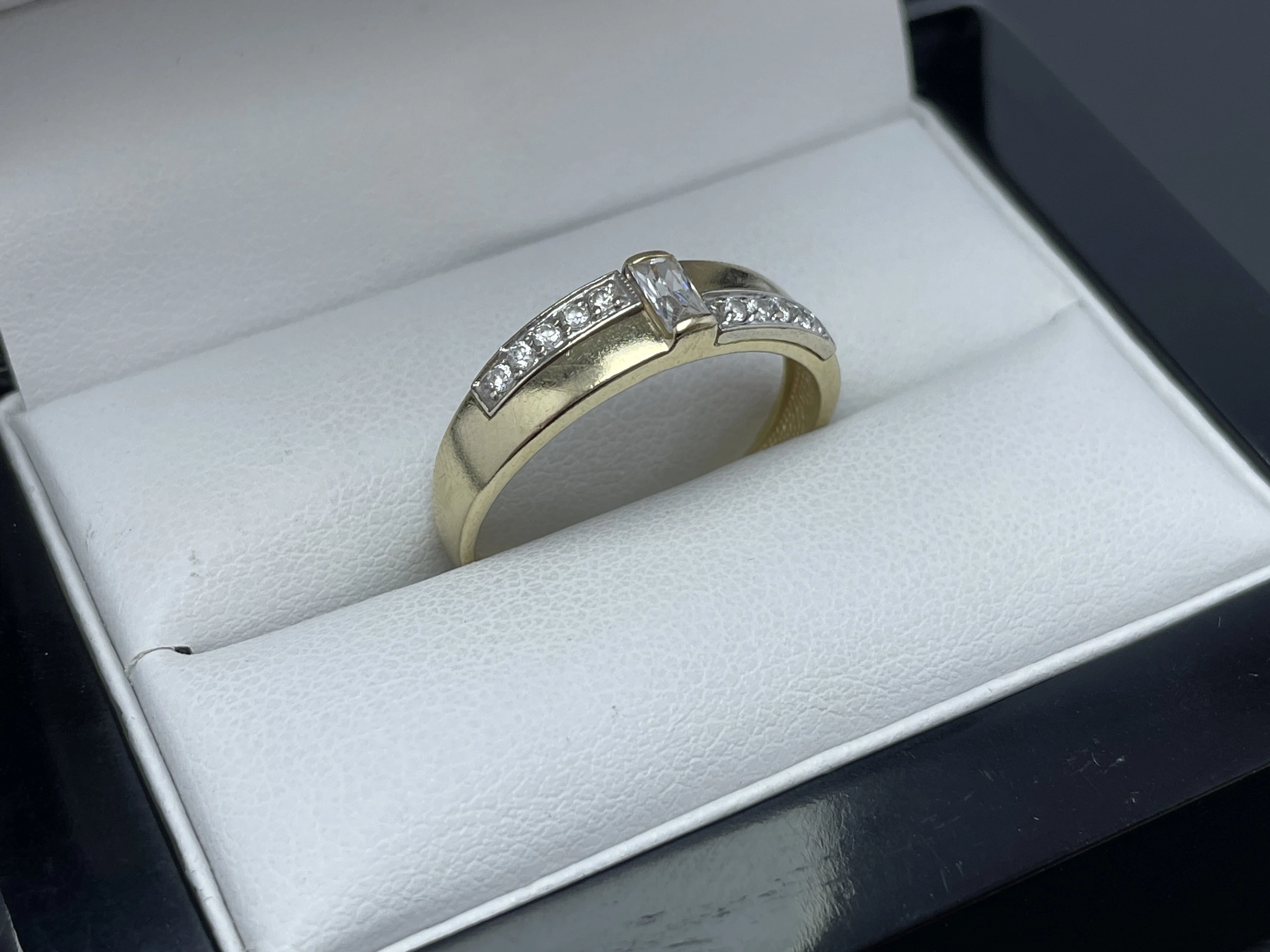 zloty-pierscionek-cyrkonie-585-286g-r23-wolnosci-239-zabrze-sj