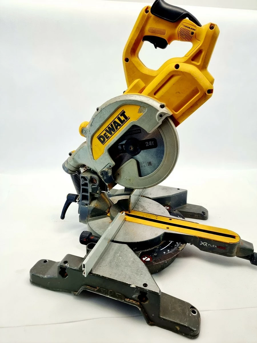 pila-ukosowa-z-posuwem-dewalt-dw777-1800w-dabrowszczakow-1811-sj-olsztyn