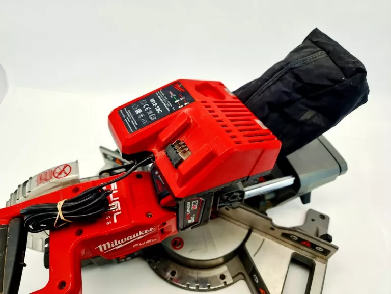 pila-ukosnica-z-posuwem-milwaukee-m18-fms190-waga-produktu-z-opakowaniem-jednostkowym-13000