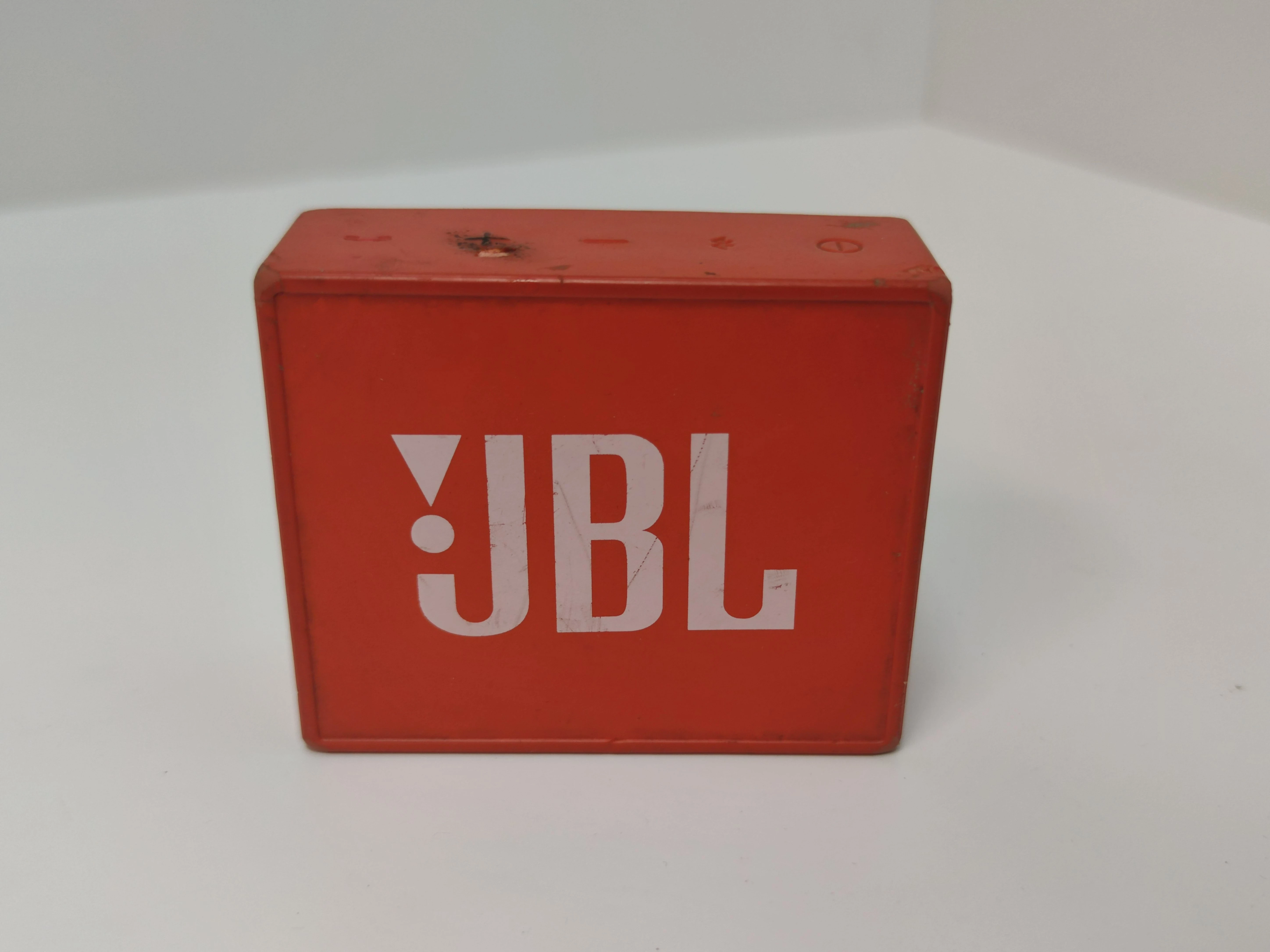 glosnik-jbl-go-zasilanie-209202-1769478