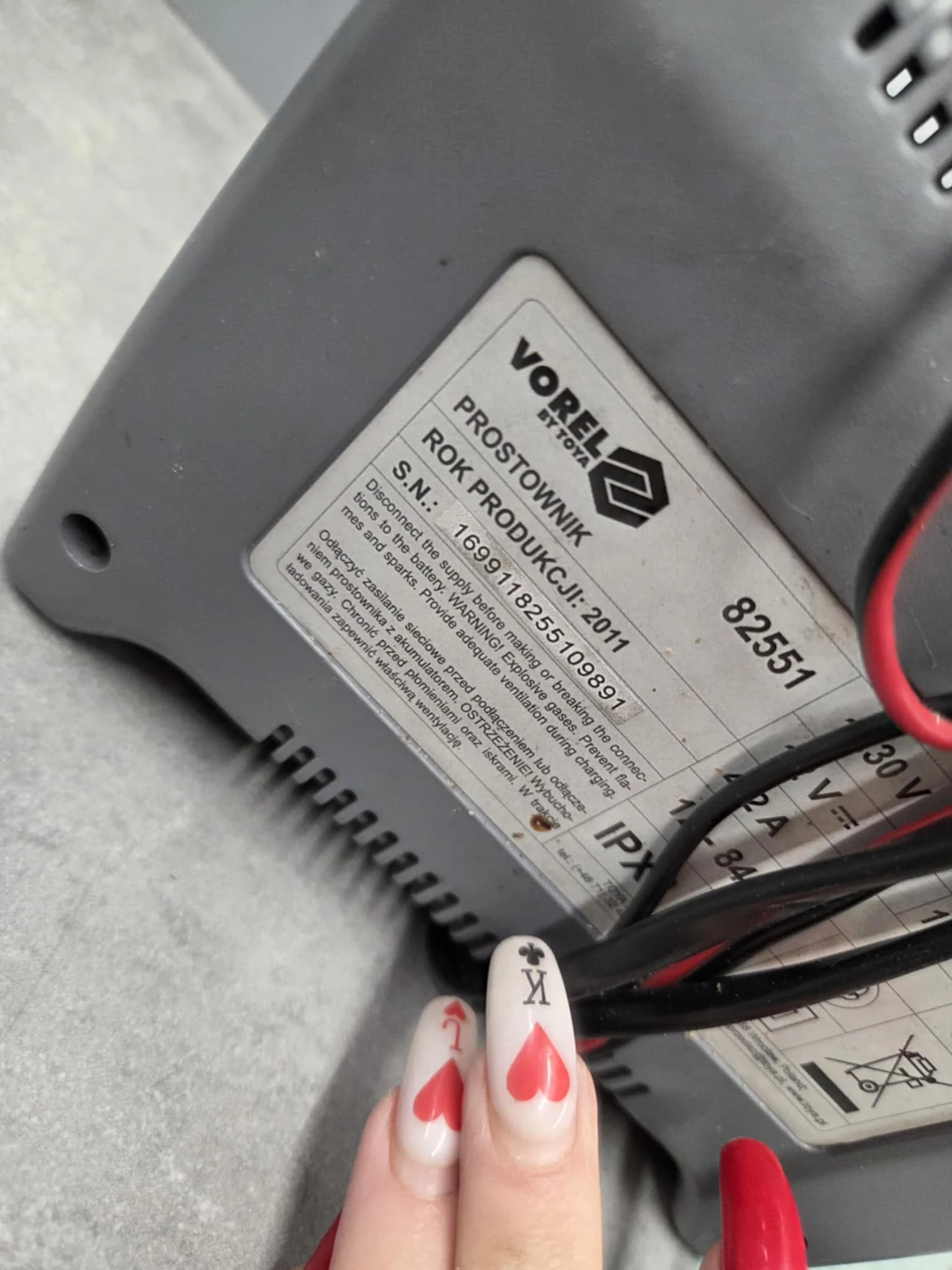 prostownik-vorel-82551-natezenie-maksymalne-420