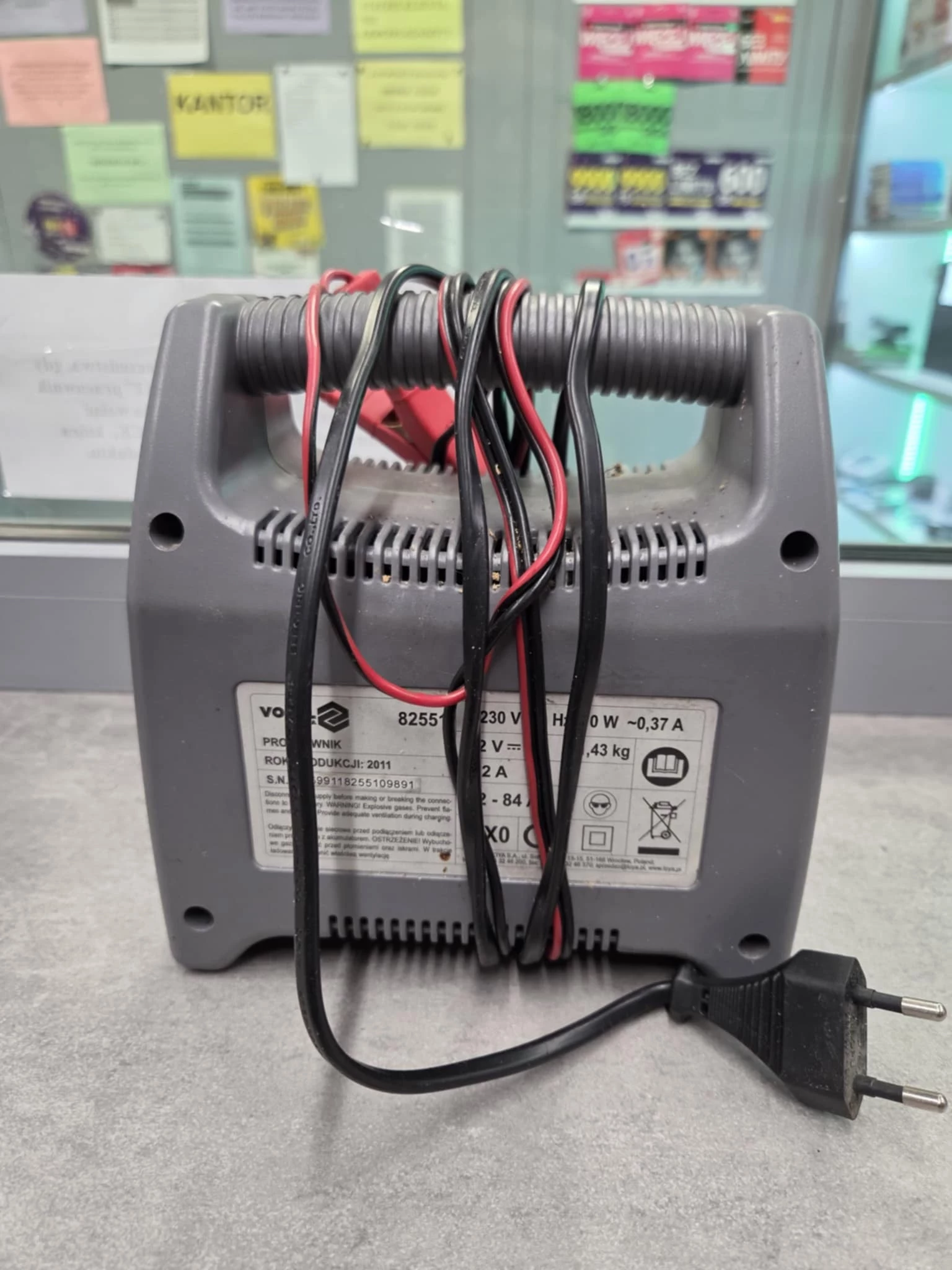 prostownik-vorel-82551-stan-11323-2