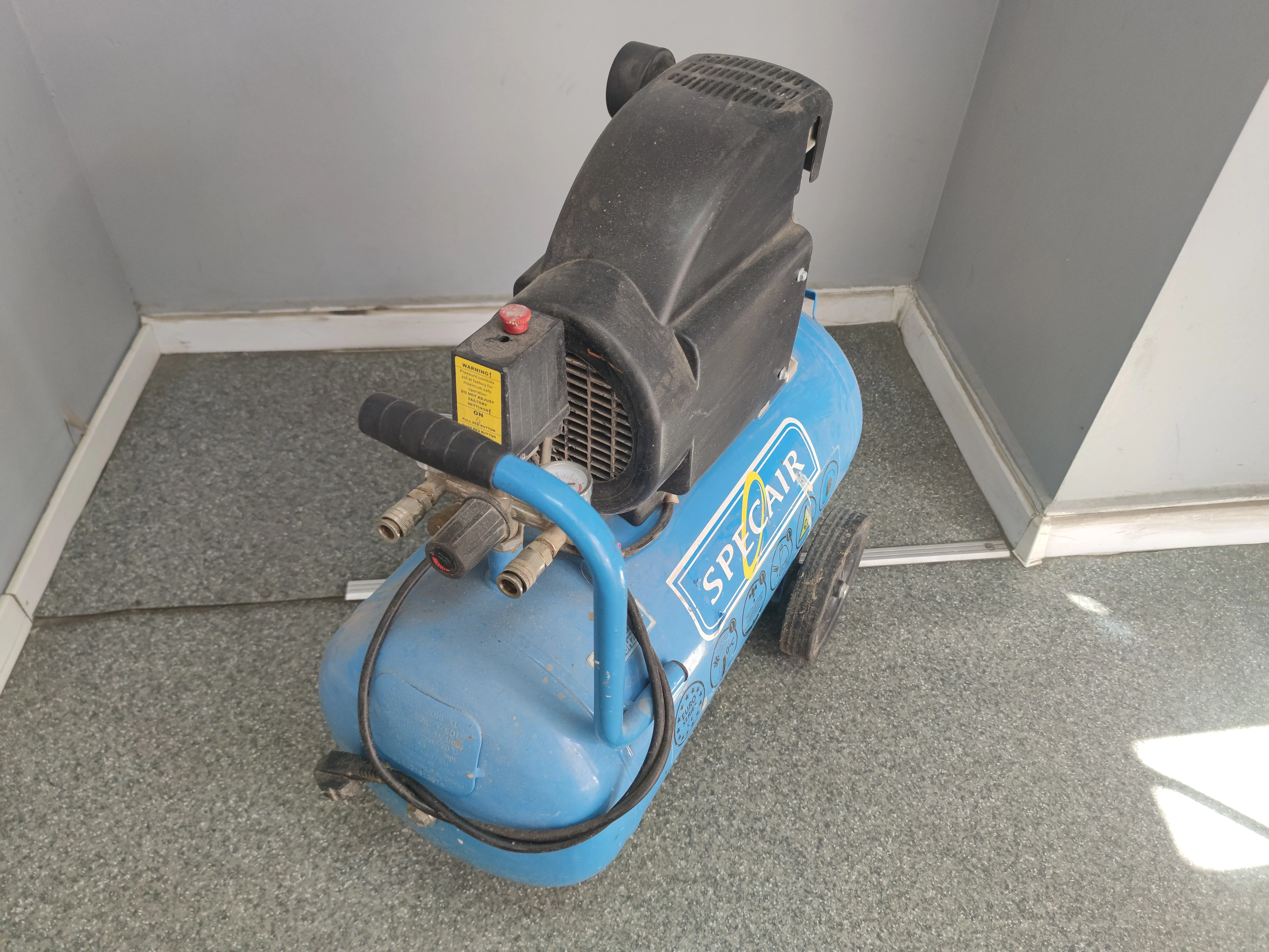 kompresor-specair-hl-27550-moc-150