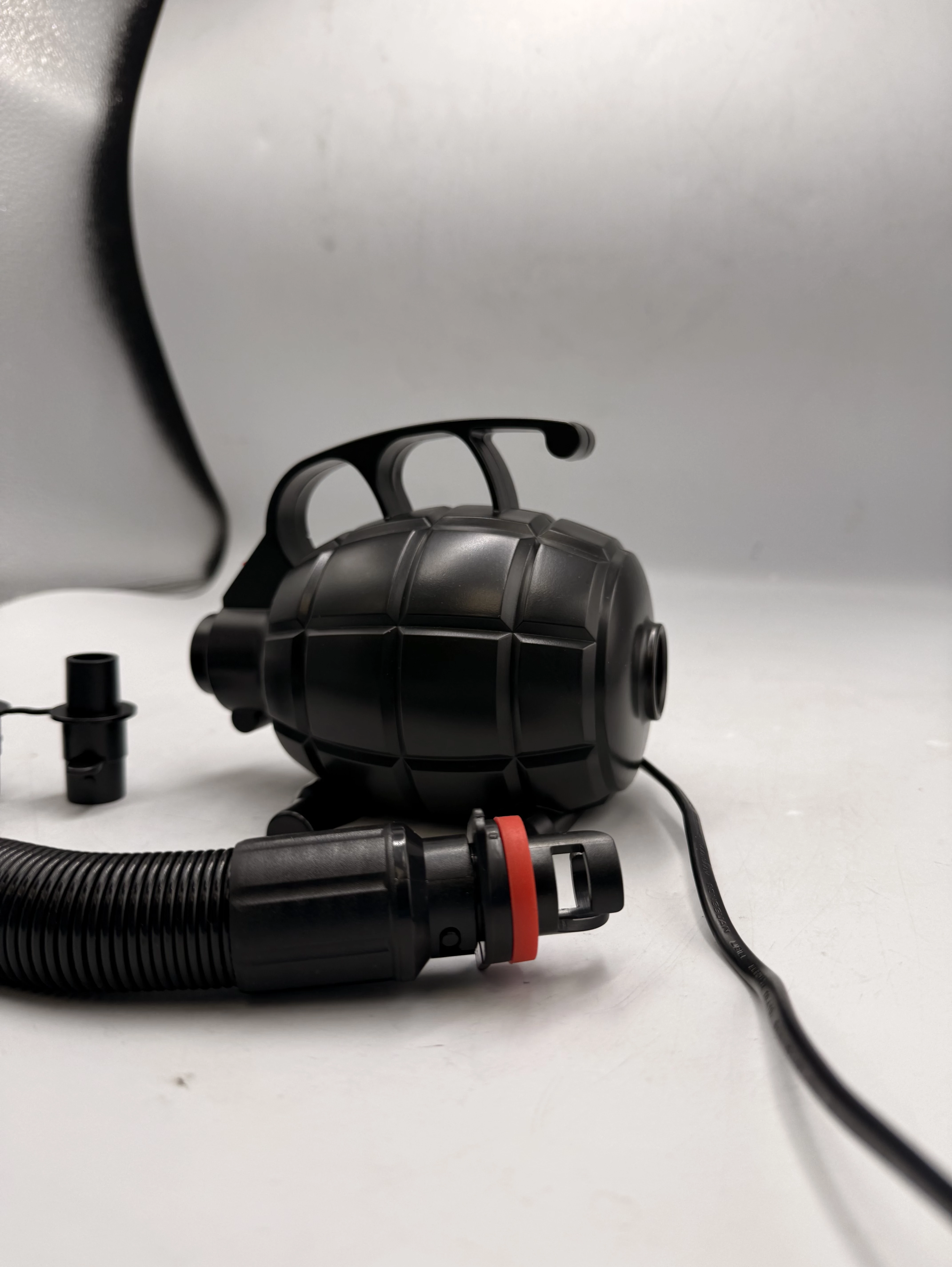 przenosna-pompka-elektryczna-ss-103-500w-czarny-ean-gtin-5065019918079