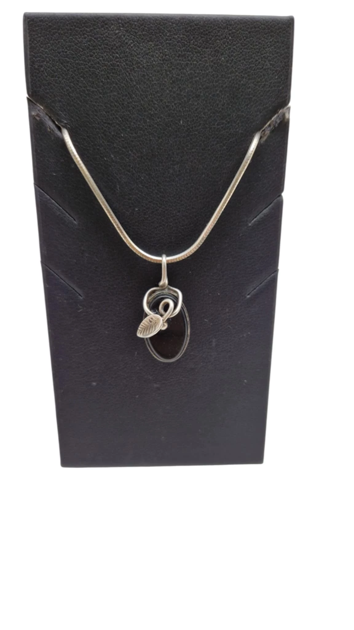 niezmiemska-zawieszka-z-onyksem-p925-184-g-material-15835-4