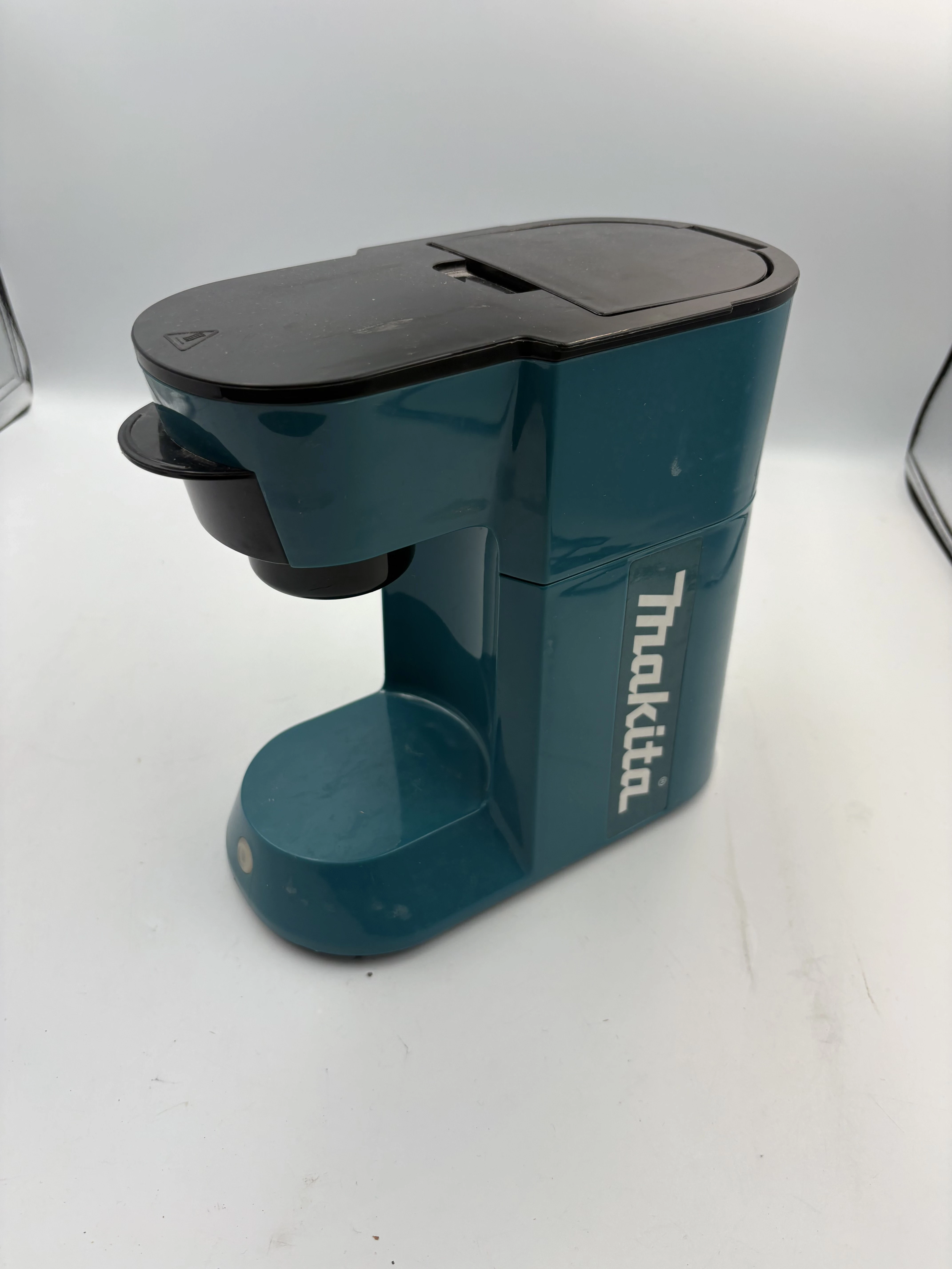 ekspress-przelewowy-makita-dcm500z-stan-11323-2