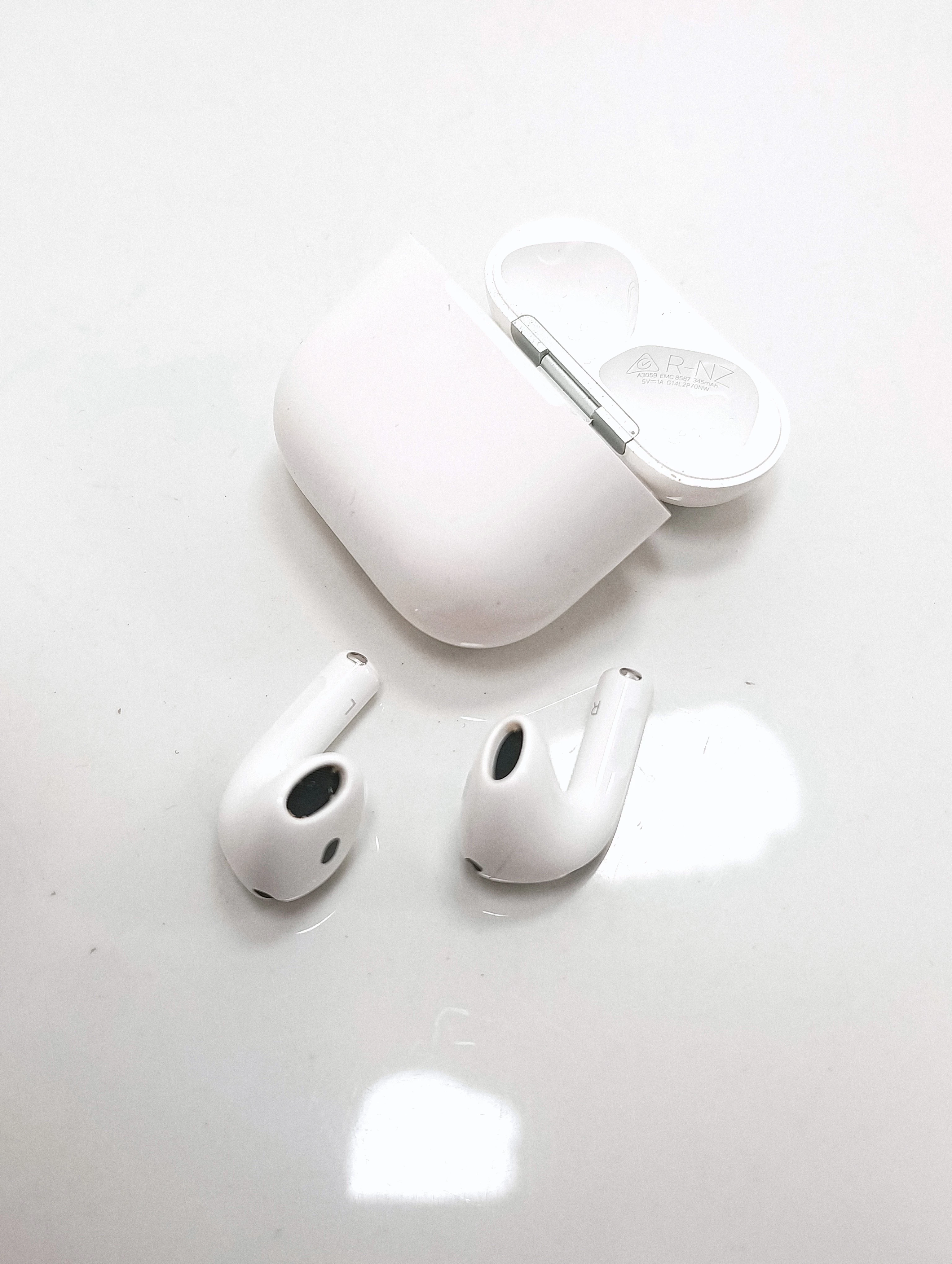 sluchawki-apple-airpods-4-anc-icloud-stan-11323-2