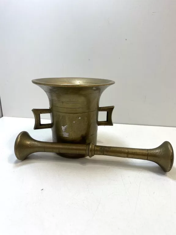 mozdziez-mosiezny-z-tluczkiem-osiedle-centrum-d1-krakow