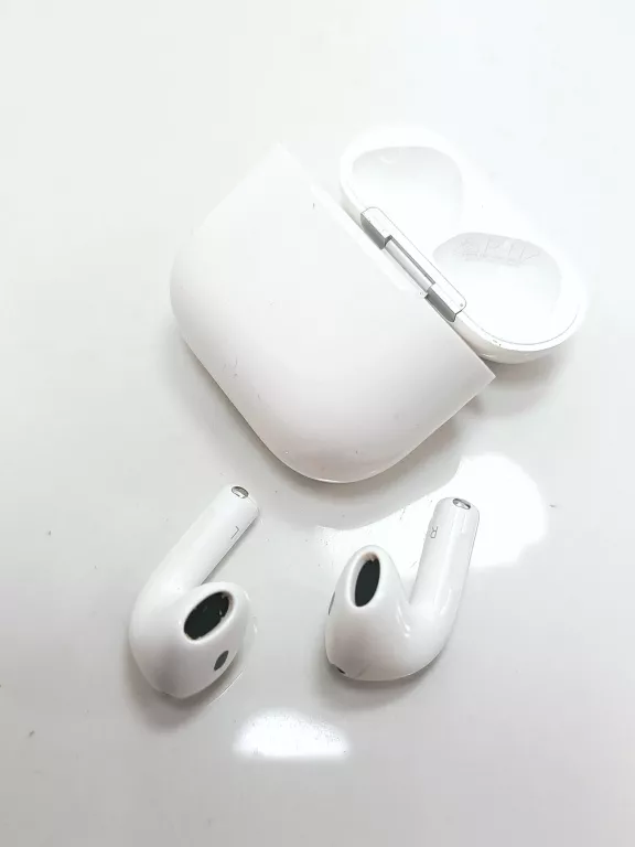 sluchawki-apple-airpods-4-anc-icloud-kolor-dominujacy-129357-2