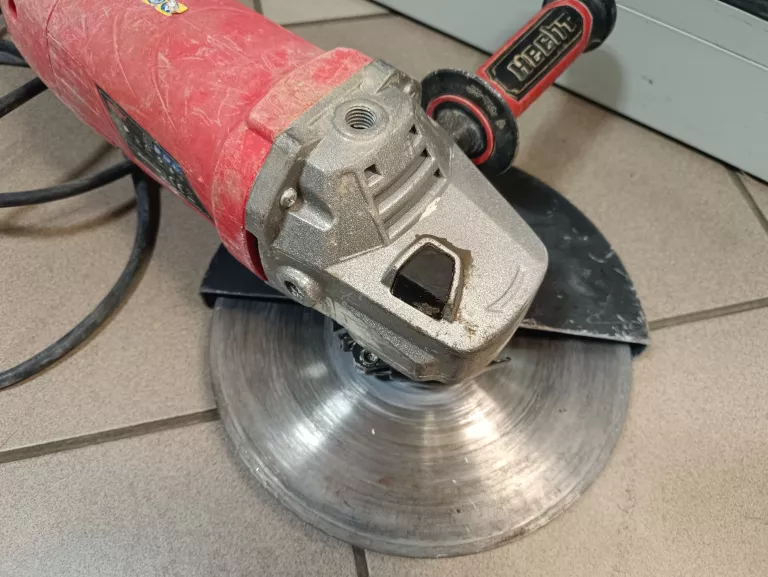 szlifierka-katowa-hecht-1324-2200w-wolny-start-stan-11323-2